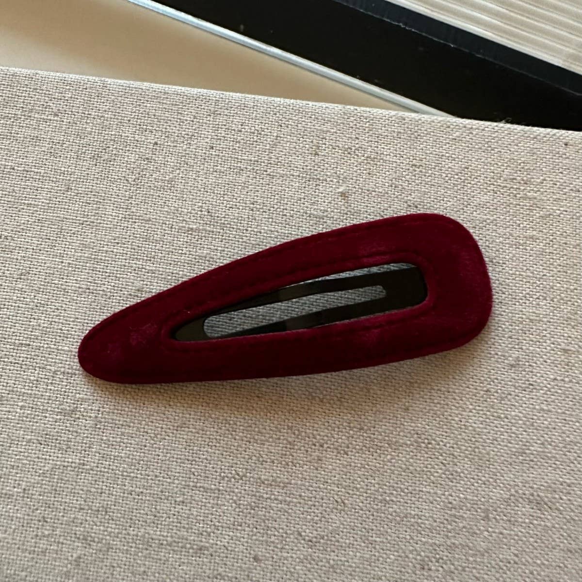 Velvet Triangle Hollow Bb Clip Chic Hairpin_Cwaha07970