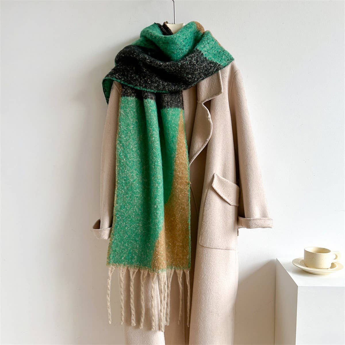 GEOMETRIC FRINGE WOOL SCARF THICK COLORBLOCK SHAWL_CWASC0978