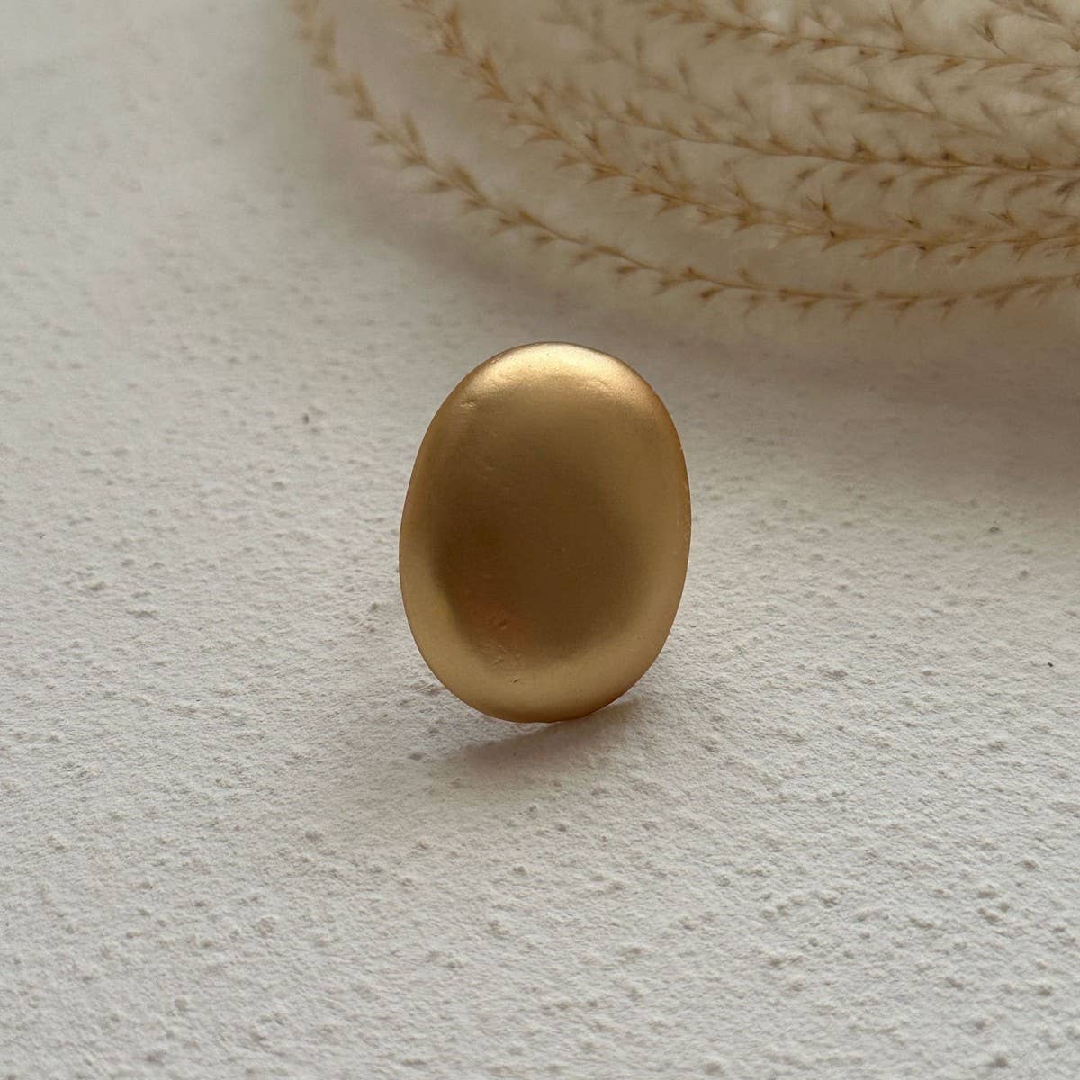 FASHIONABLE SMOOTH SPRING BRACELET FOR WOMEN_CWMM3123