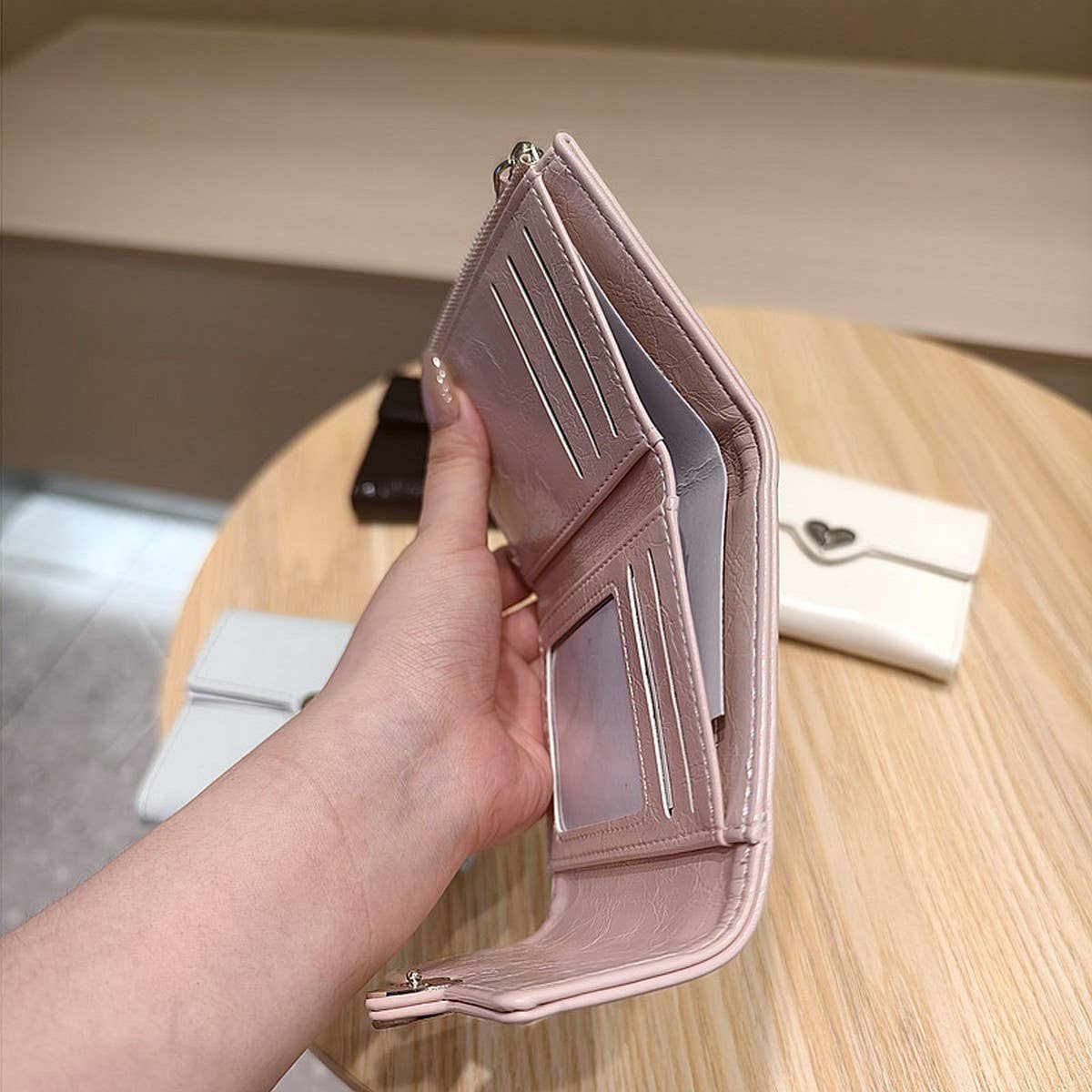 Solid Color Heart Trifold Slim Short Wallet_Cwab06199