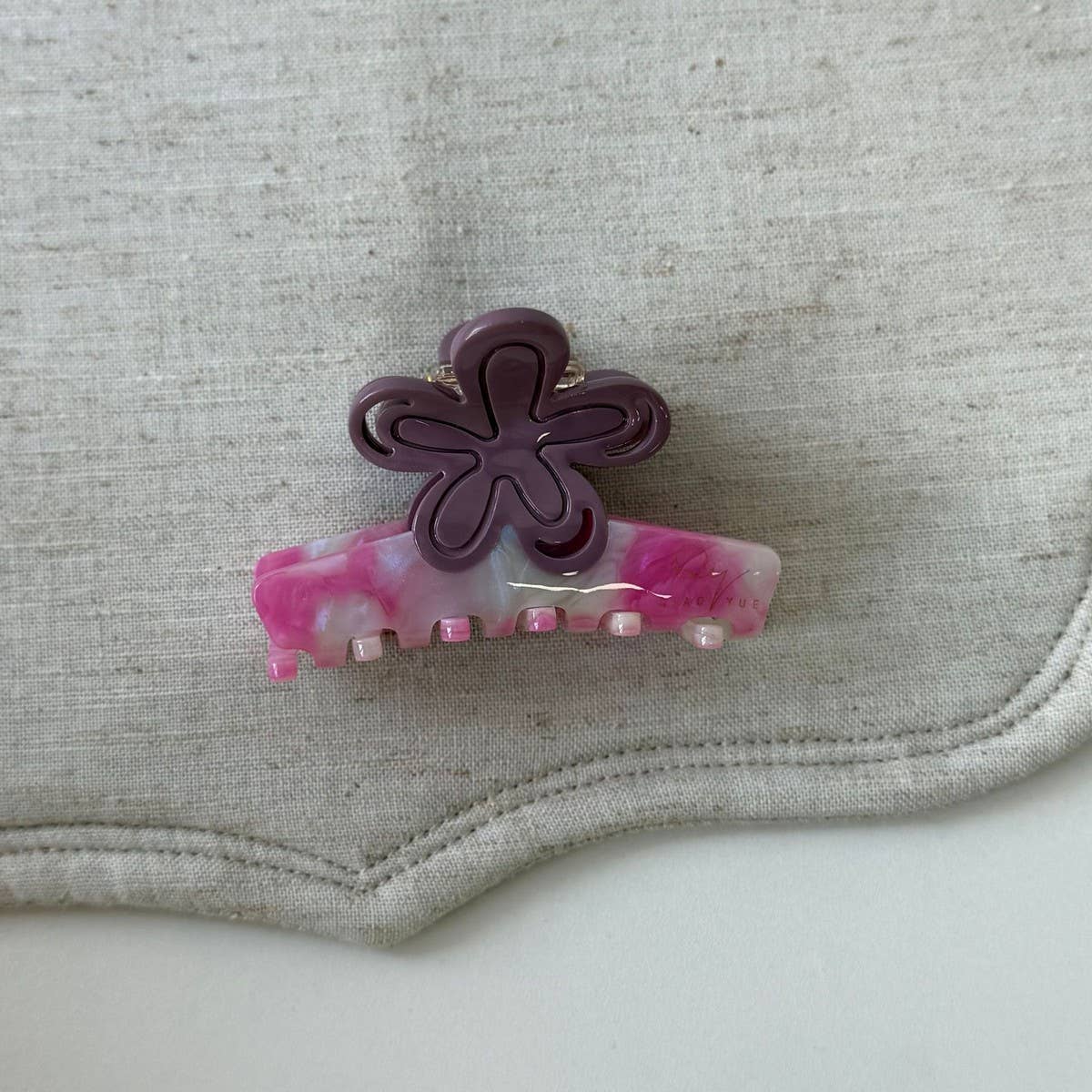 Small Flower Claw Clip Elegant Half Up Style_Cwaha08228