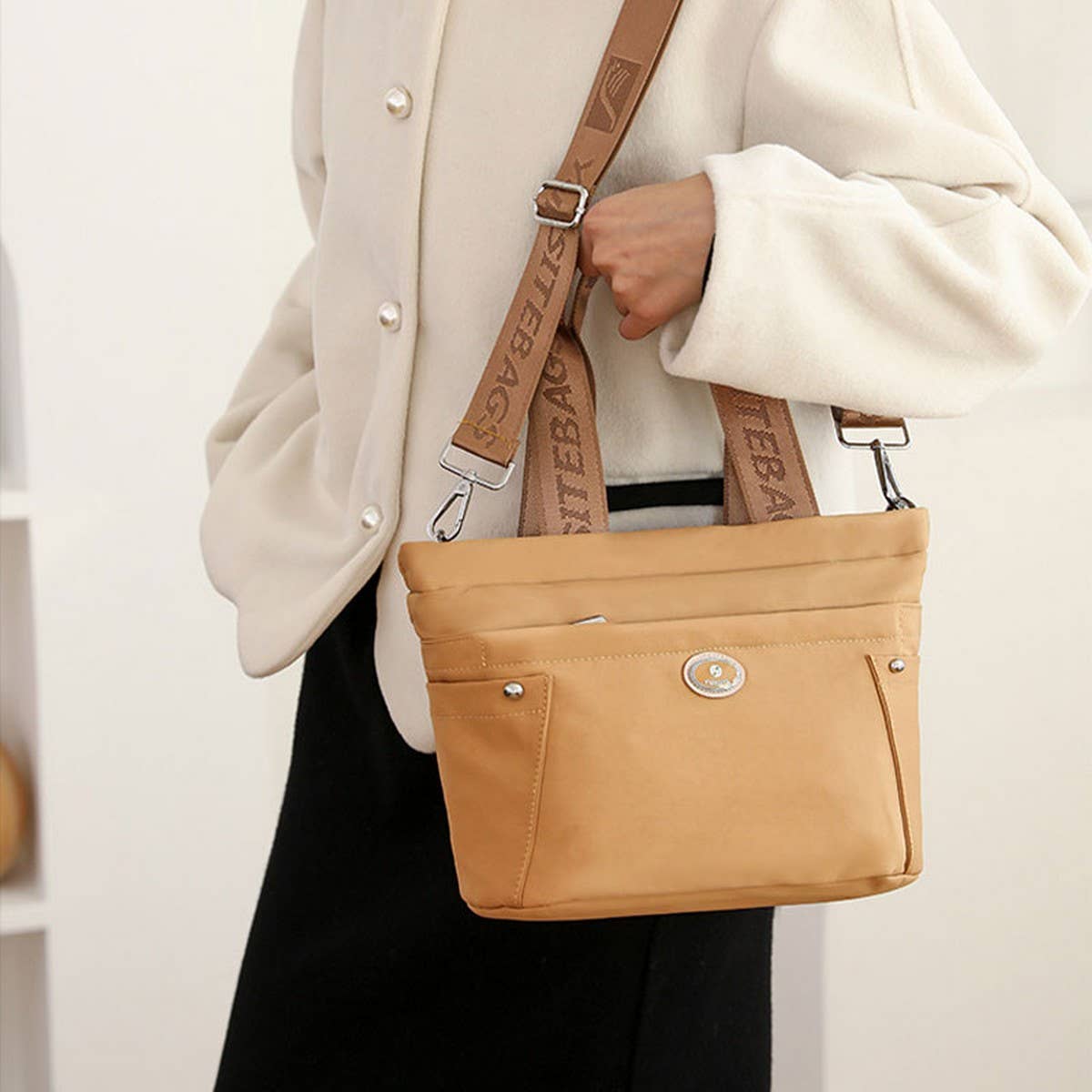 Nylon Fabric Multipocket Shoulder And Crossbody Bag_Cwab3513