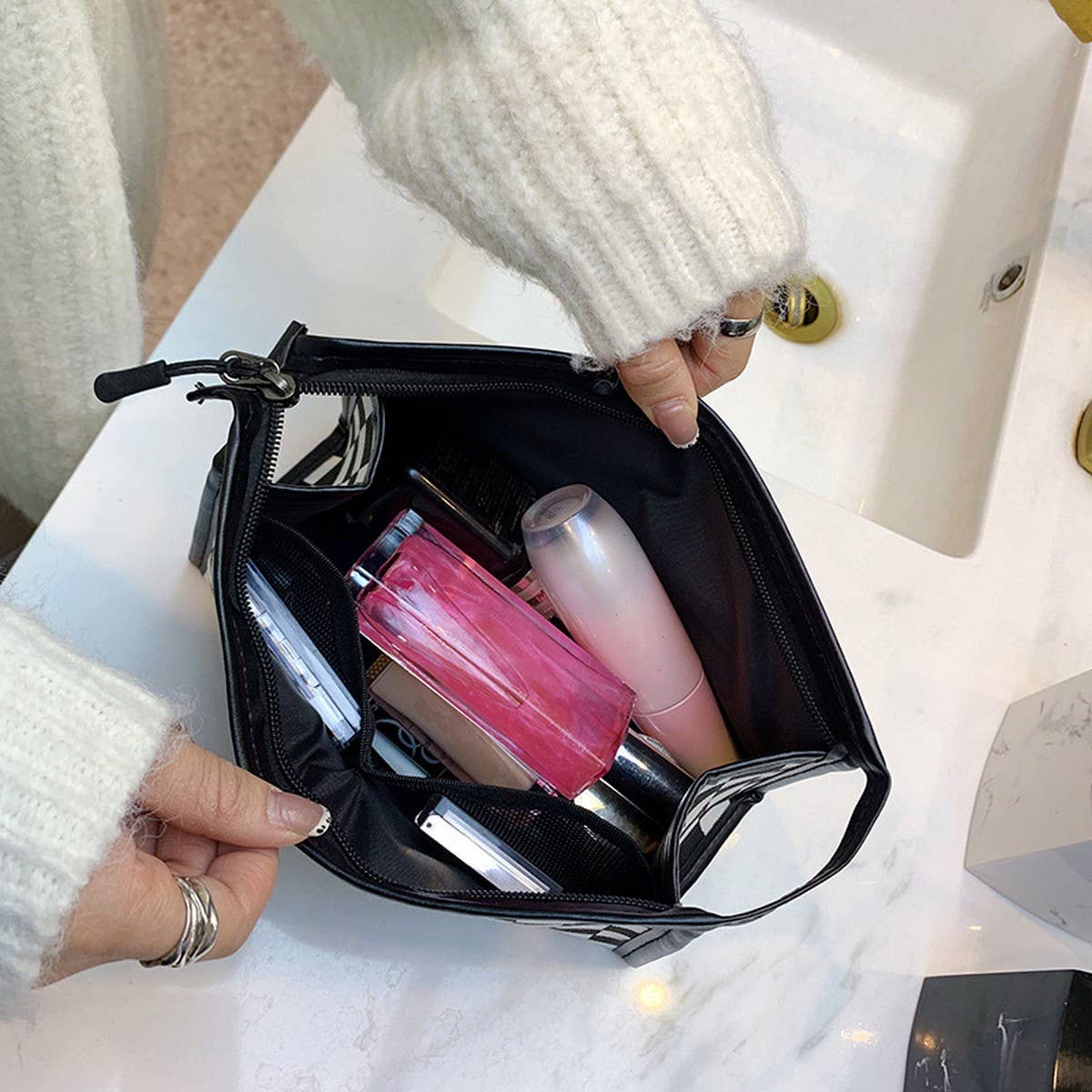 New Lattice Flat Large Capacity Cosmetic Bag_Cwab4480