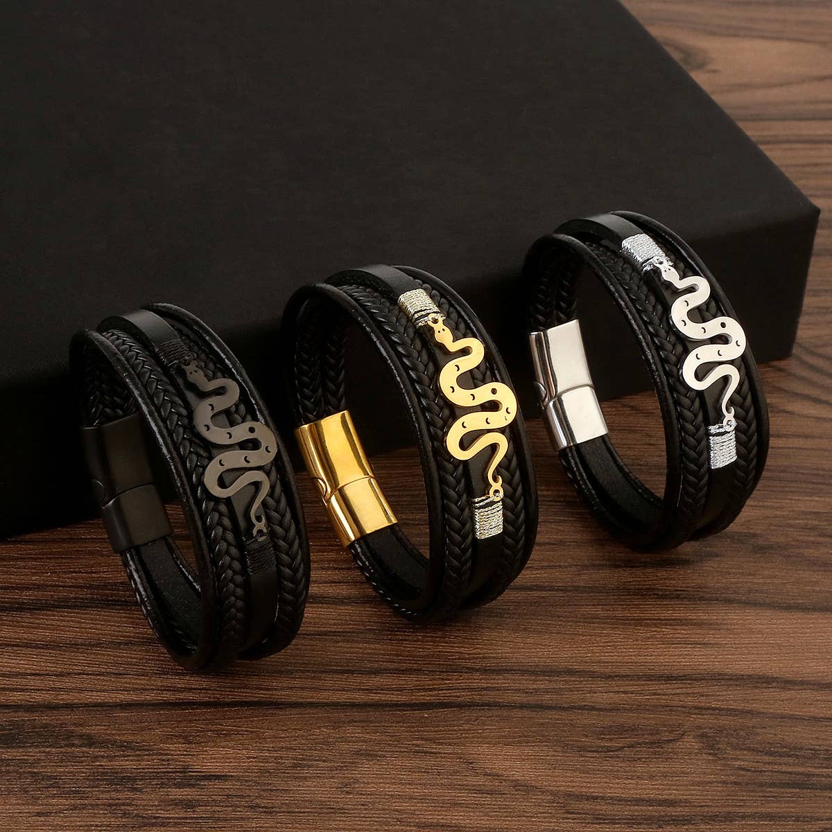 LEATHER HANDWOVEN MAGNET CLASP BRACELET_CWAJE1467