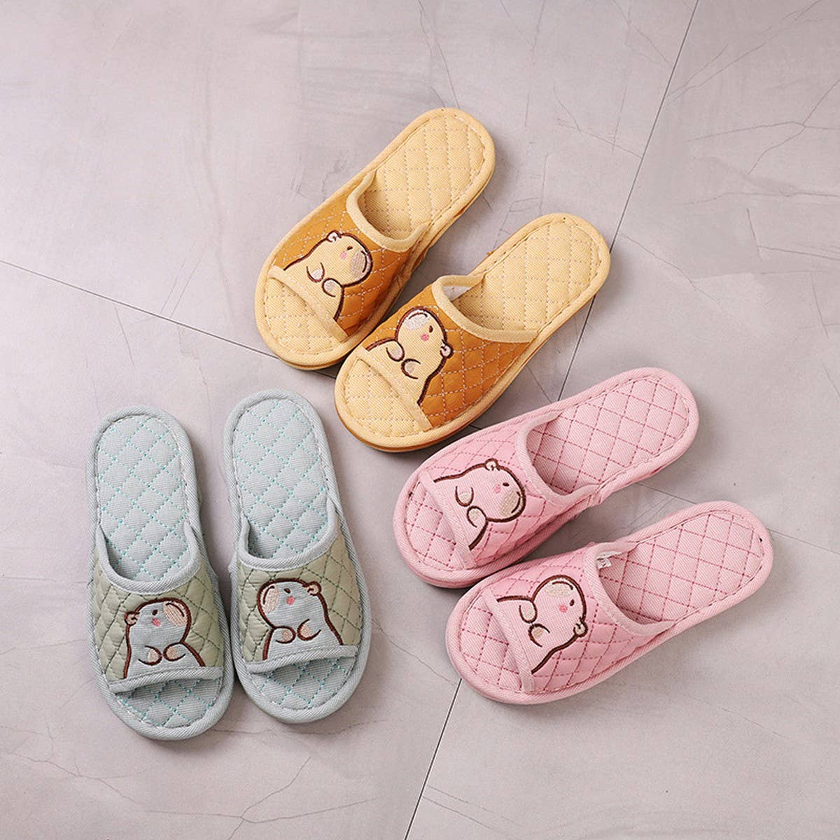 CAPYBARA INDOOR SLIPPERS WITH THICK FABRIC SOLE_CWSHF0192