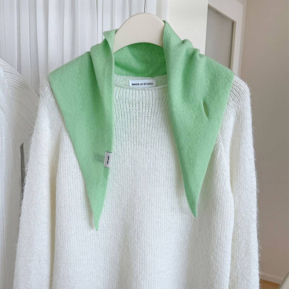 Pure Wool Knit Triangle Scarf Multi-Use_Cwov00279