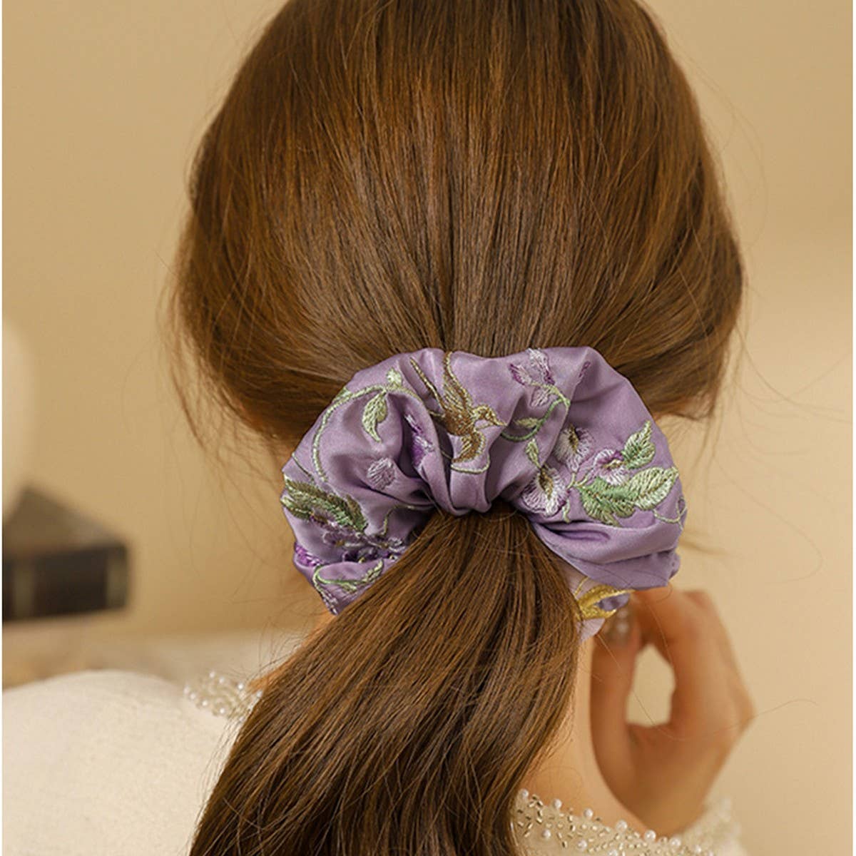 Wisteria Embroidered Hair Tie For Hanfu Qipao