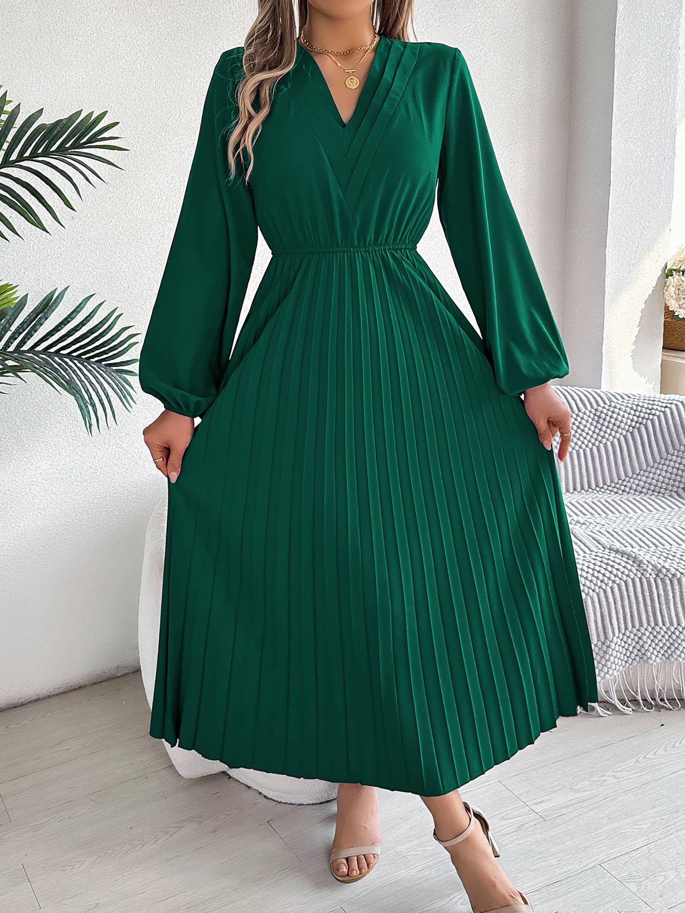 Triple V-Neck Long-Sleeved Waist Pleated Dress