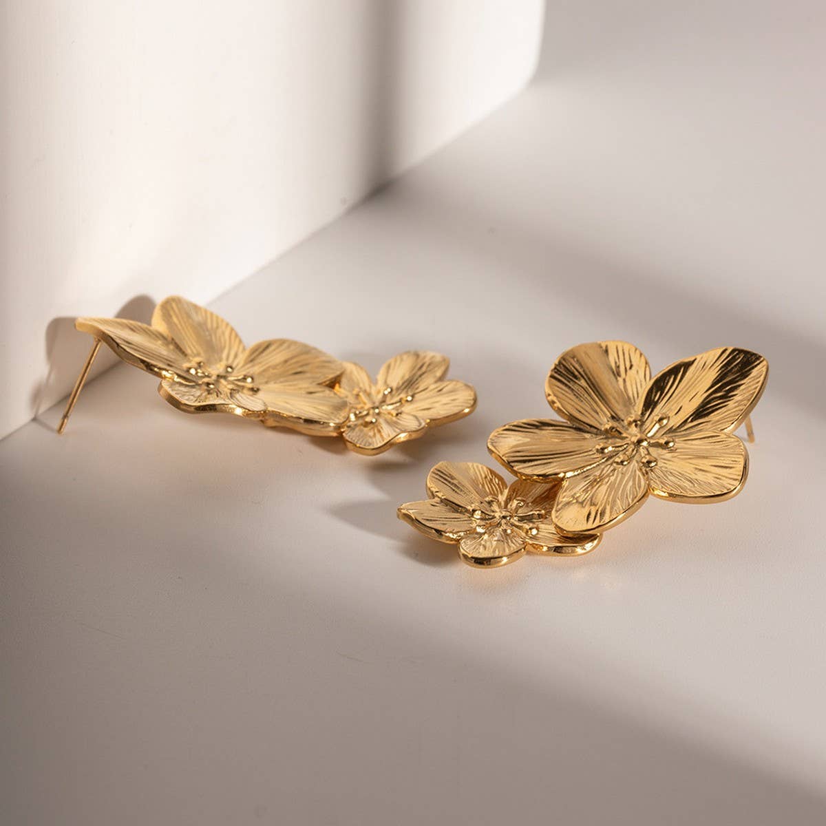 FASHIONABLEANDLUXURIOUSPERSONALITY EARRINGS_CWAJE1373