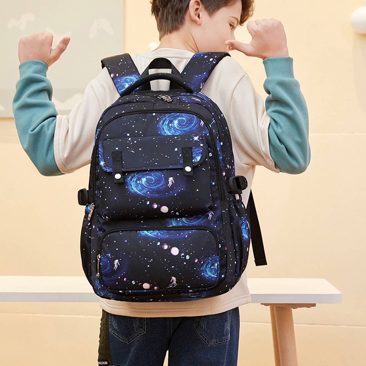 BOYS LARGE BACKPACKS FOR SCHOOL GRADES 1 TO 6_CWAB5379