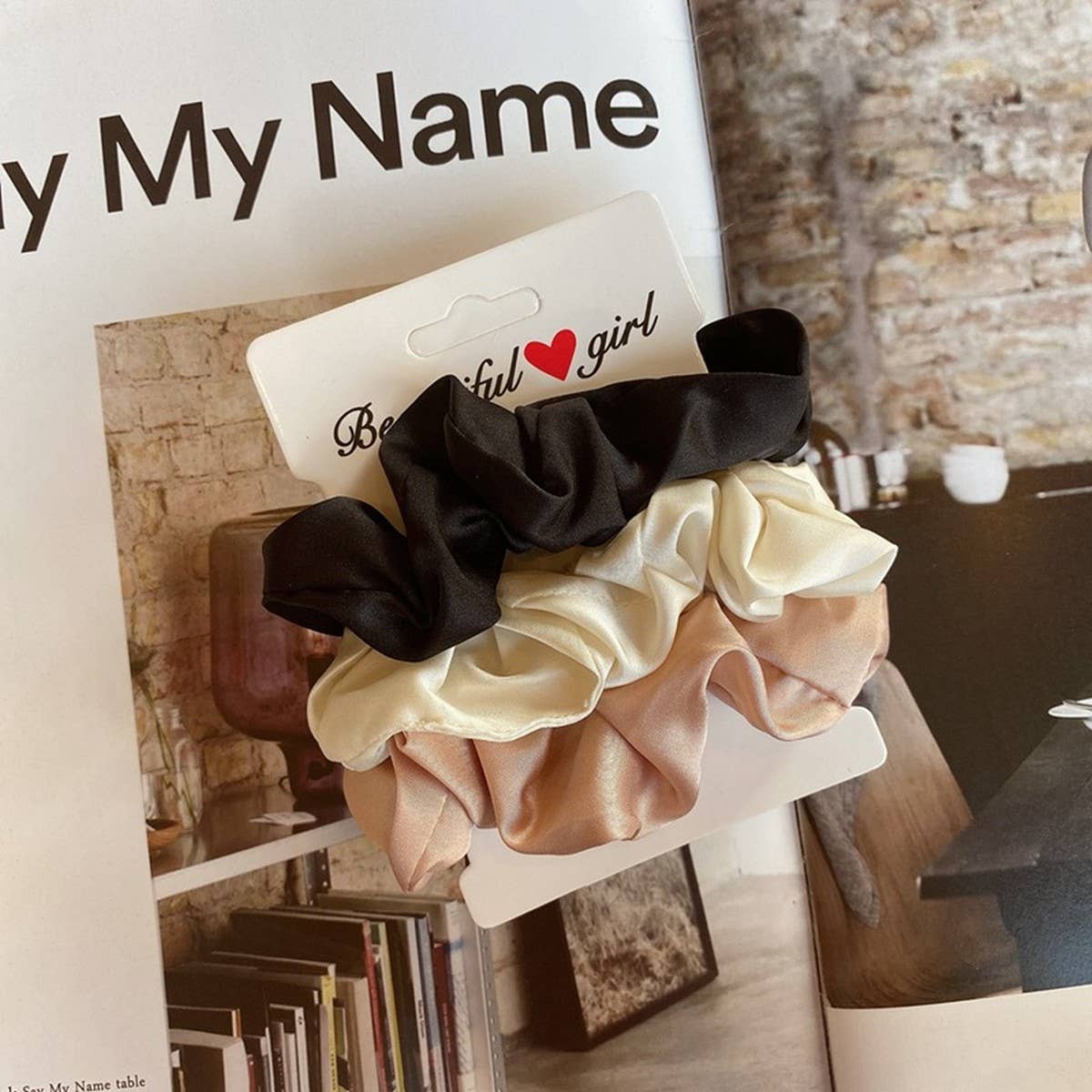 ELEGANT AND EXQUISITE FRENCH HAIR SCRUNCHIES_CWAHA2730