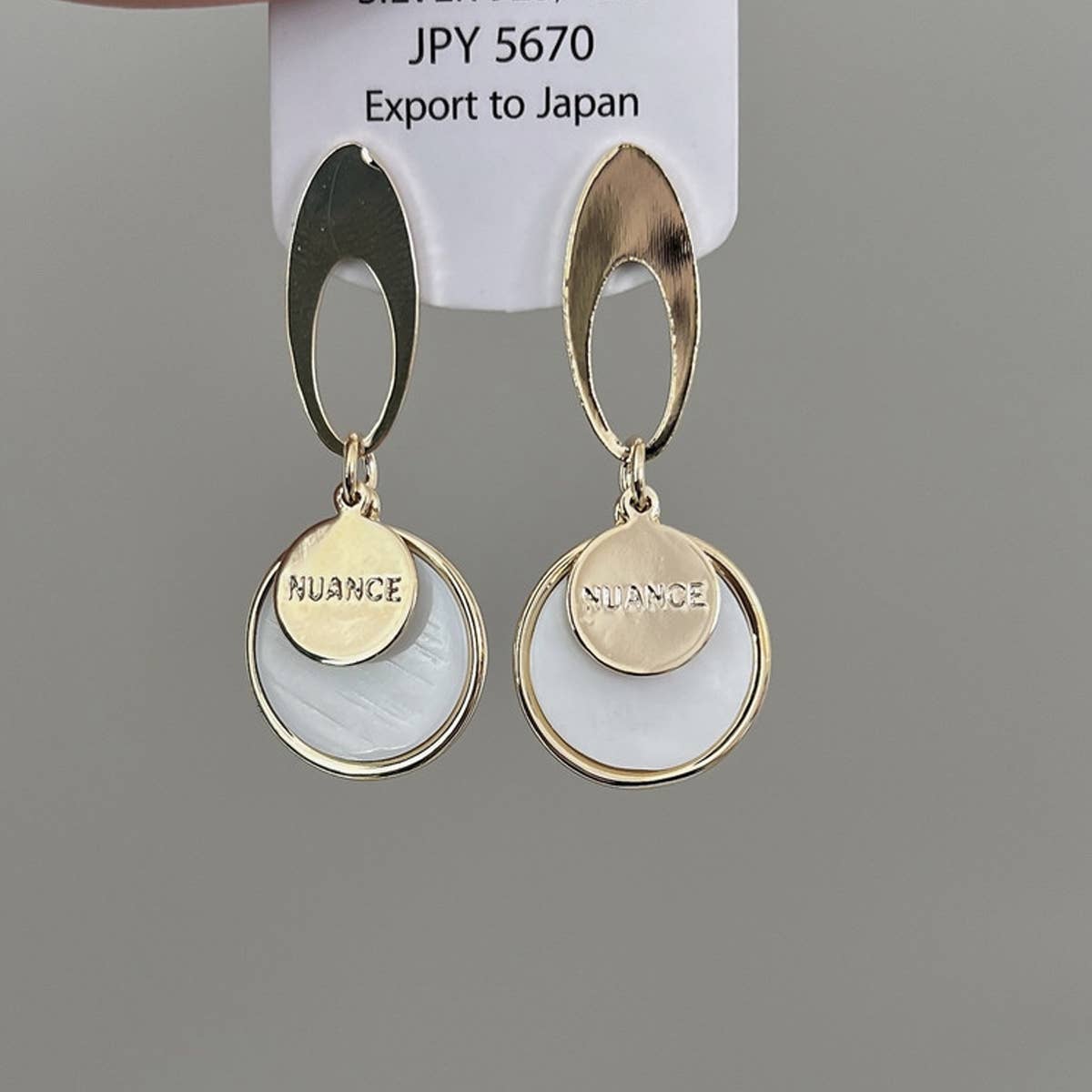LIGHT LUXURY ROUND SHELL EARRINGS_CWAJE1526