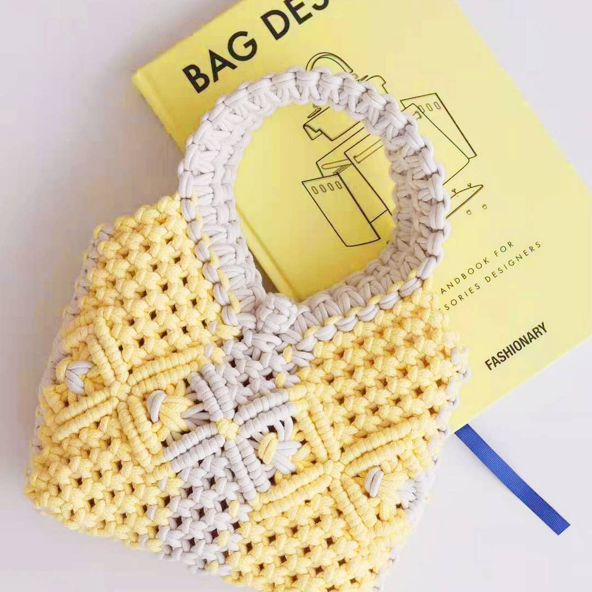 CUTE HOLLOW MESH HANDHELD WOVEN BAG_CWAB1976