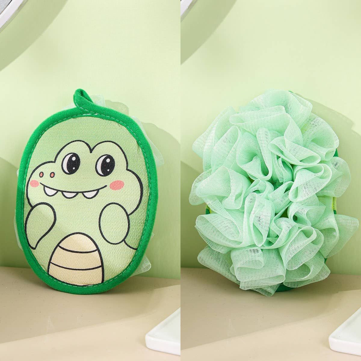 BATH POUF 2 IN 1 SOFT AND NON FRAGILE BATH BALL_CWMM3329