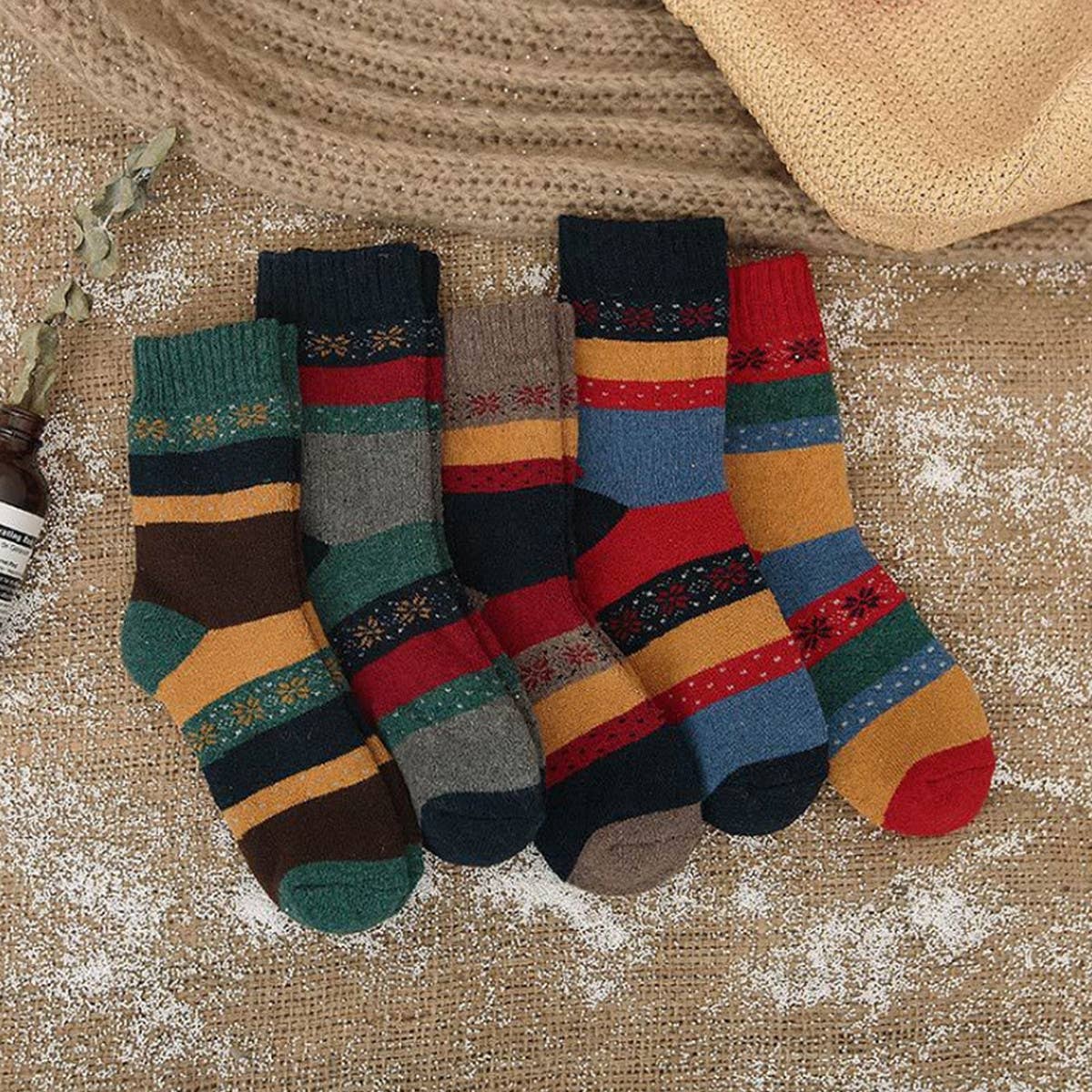 5 PAIRS OF CASUAL COLD WEATHER SOCKS PER PACK_CWMS0694