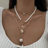 Vintage Holiday Beaded Starfish Shell Necklace_Cwmm3152