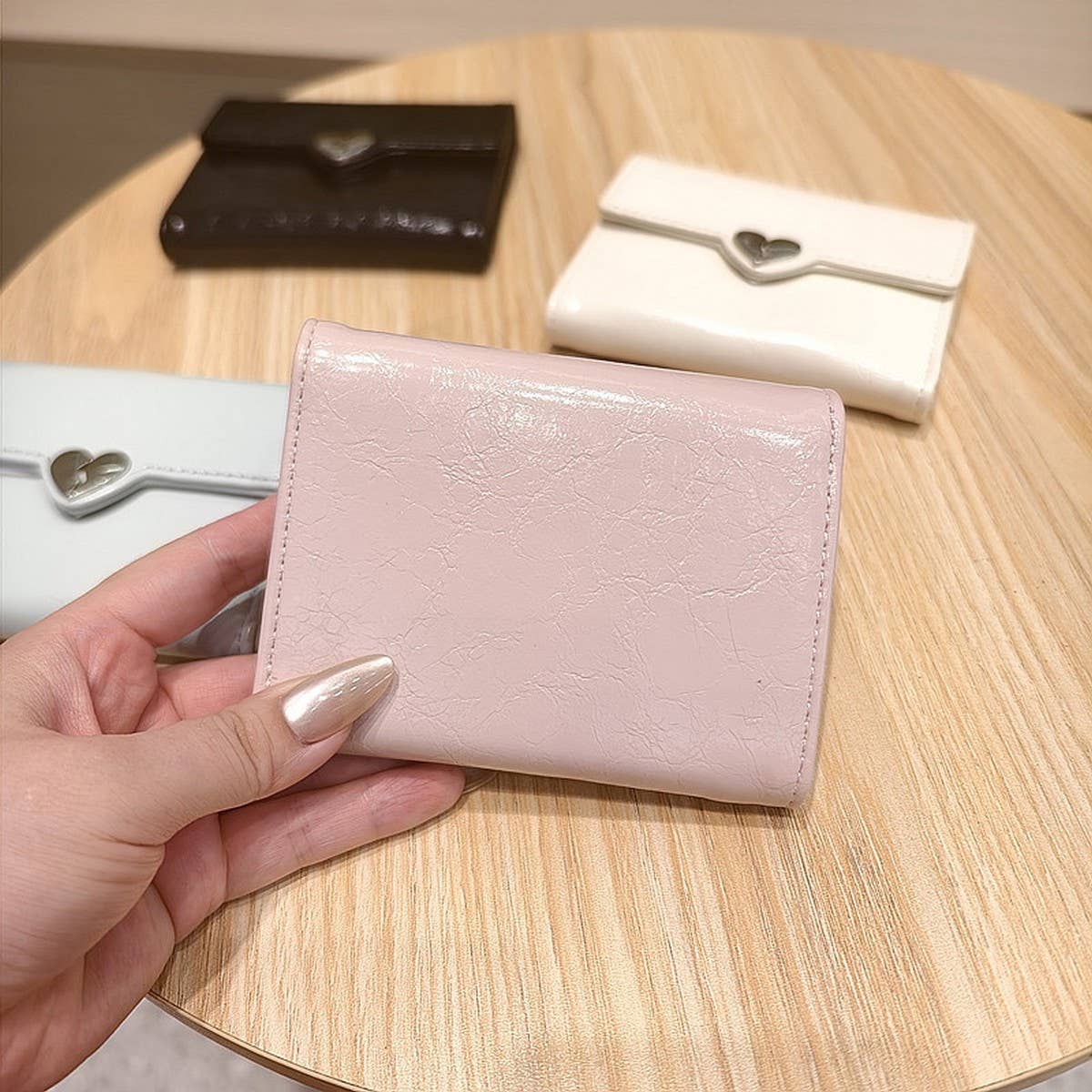 Solid Color Heart Trifold Slim Short Wallet_Cwab06199