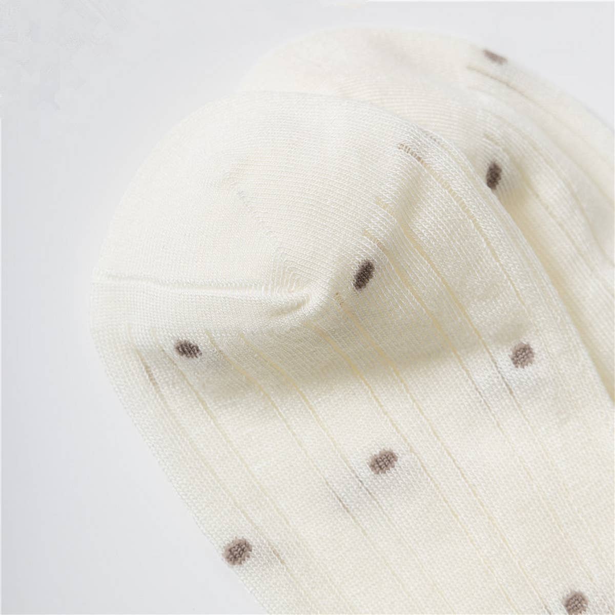 LIGHTWEIGHT CONTRAST STRIPED SOCKS_CWMS0652