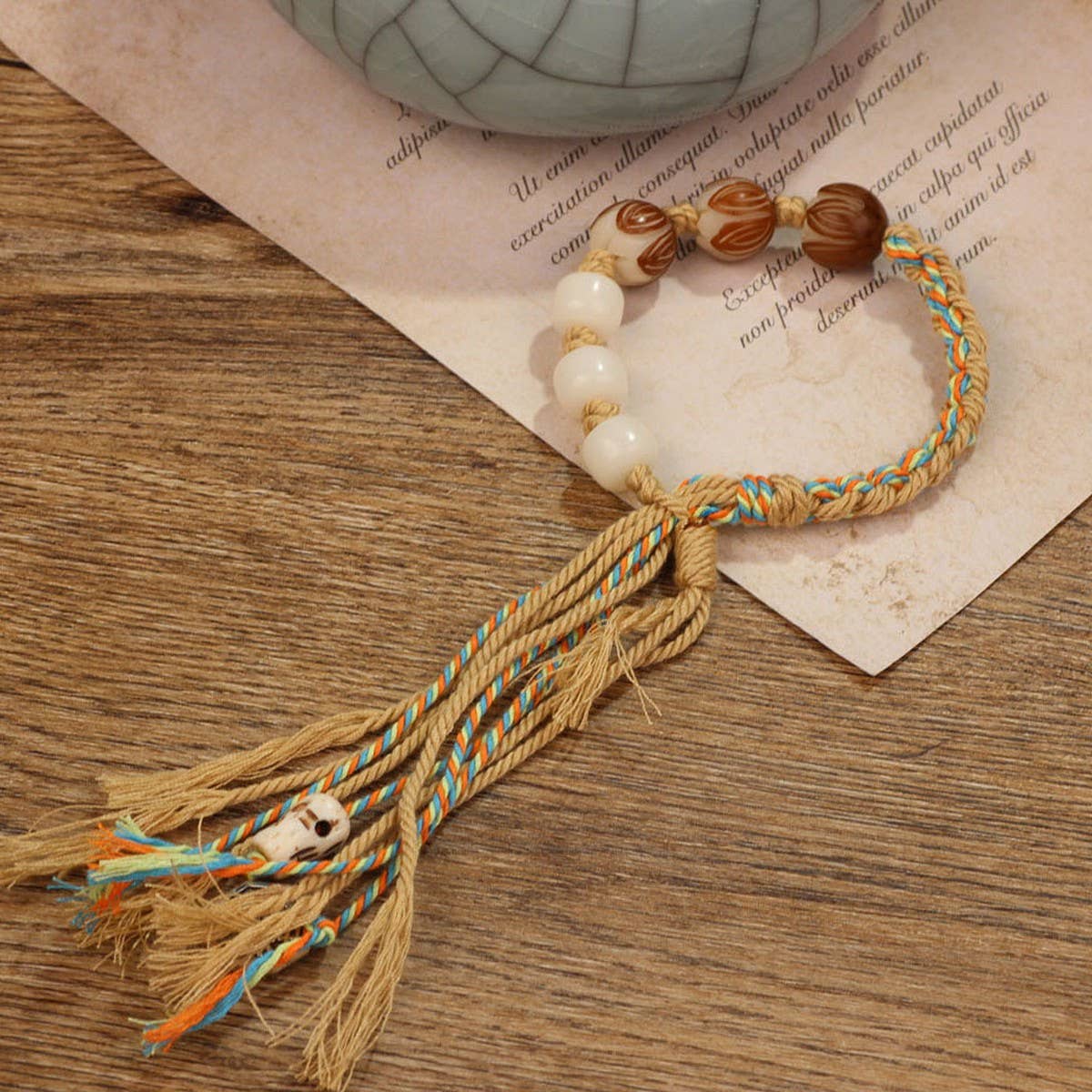 RETRO ETHNIC STYLE HAND WOVEN TASSEL BRACELET_CWAJE3962