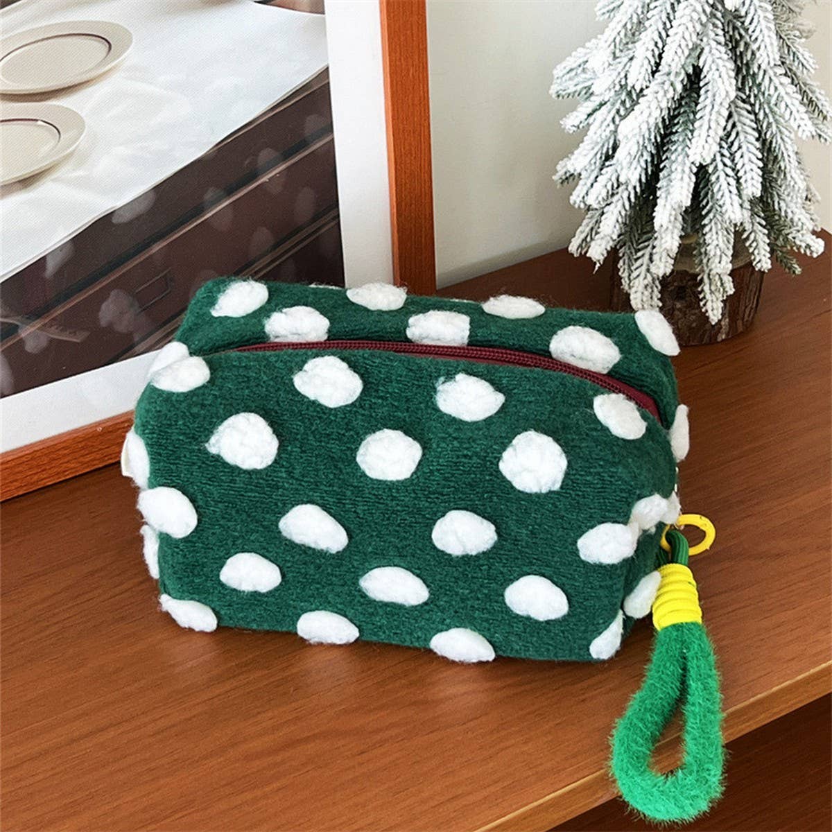 Plush Large Makeup Bag Cute Travel Storage Pouch_Cuab00641