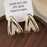 MINIMALIST V SHAPED EARRINGS_CWAJE1415