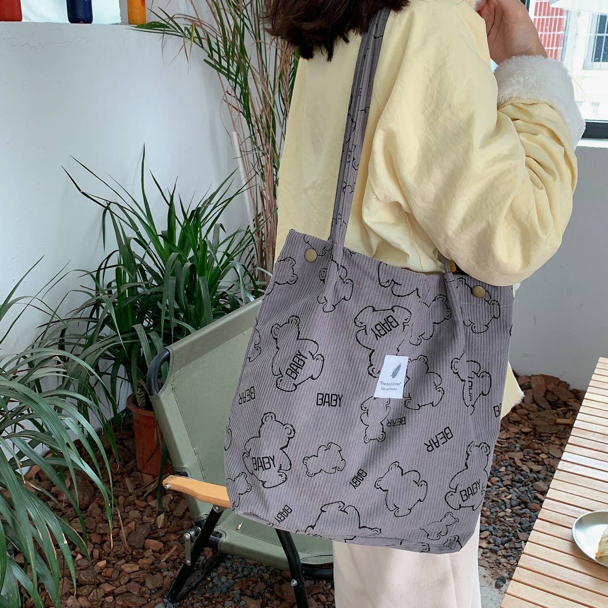 Cwab3899_Corduroy Snap-Button Large-Capacity Shoulder Bag