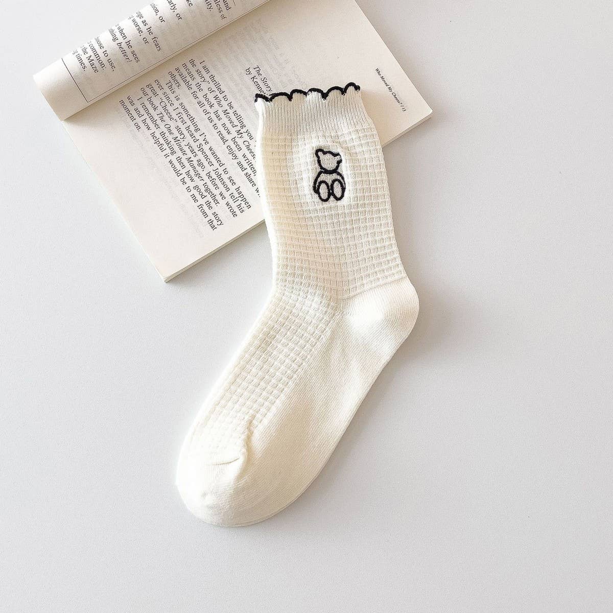 Warm Coffee Embroidered Bear Women'S Socks_Cwms1399