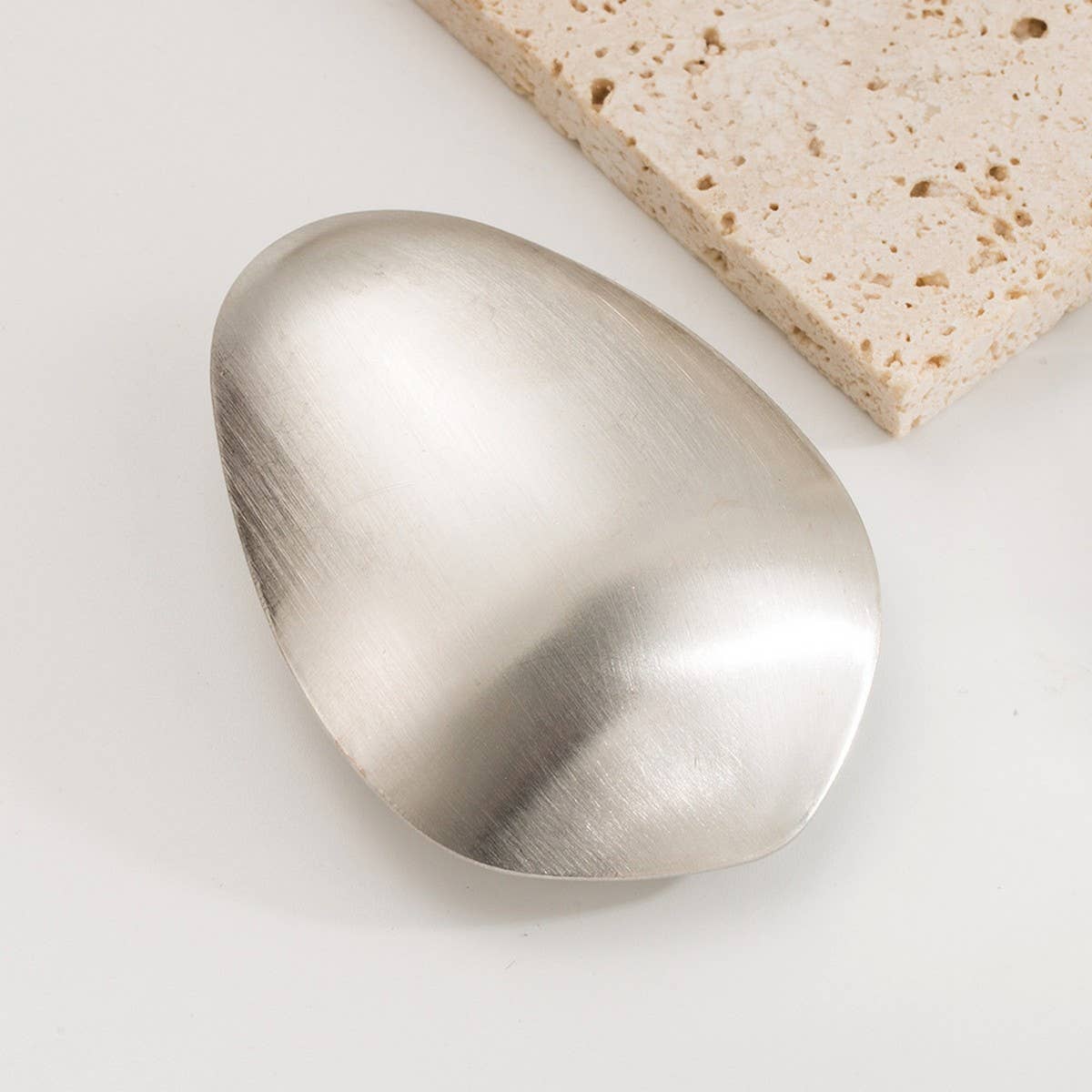 MINIMALIST METAL OVAL GEOMETRIC SPRING HAIR CLIP_CWAHA6183