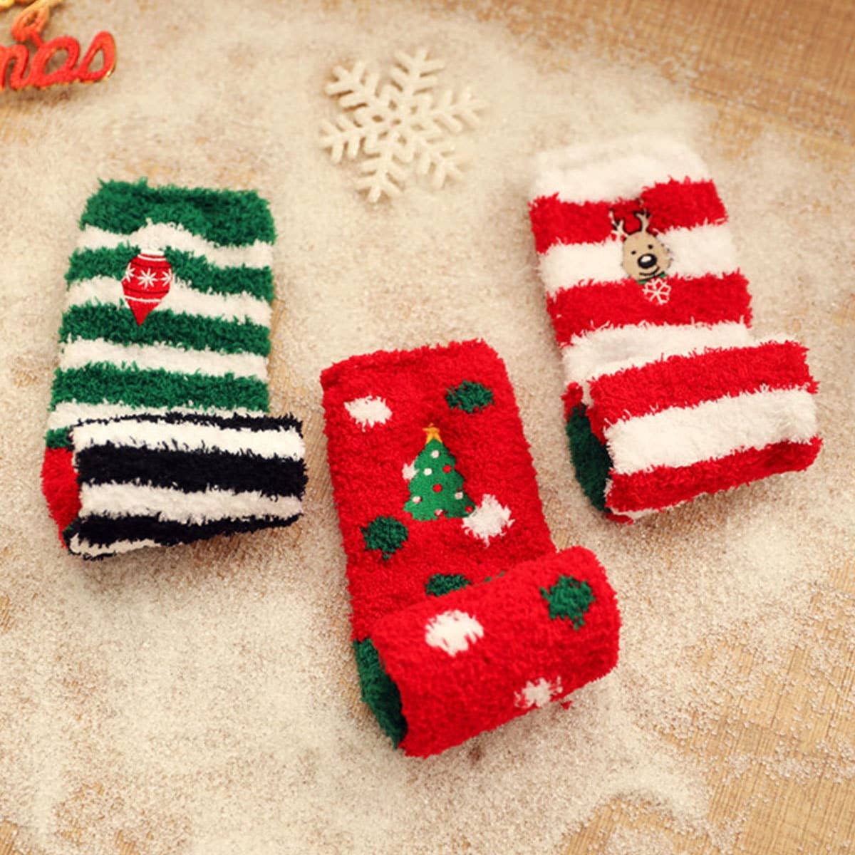 CHRISTMAS EMBROIDERY COZY SOCKS FOR WOMEN_CWMS0200