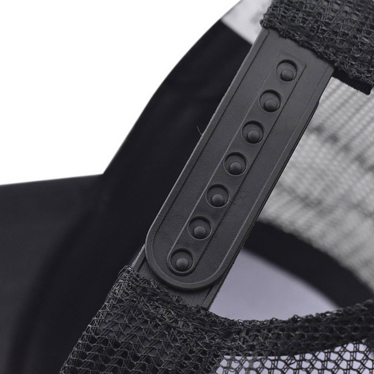 NEW MOUNTAIN PEAK MESH EMBROIDERED TRUCKER HATS_CWAH1358