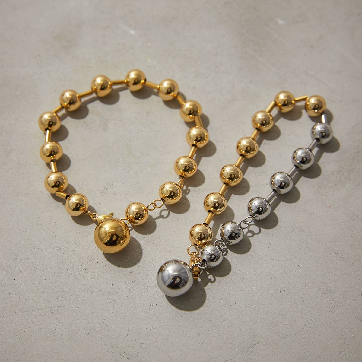MINIMALIST 18K GOLD SILVER STEEL BEAD BRACELET_CWAJE4902