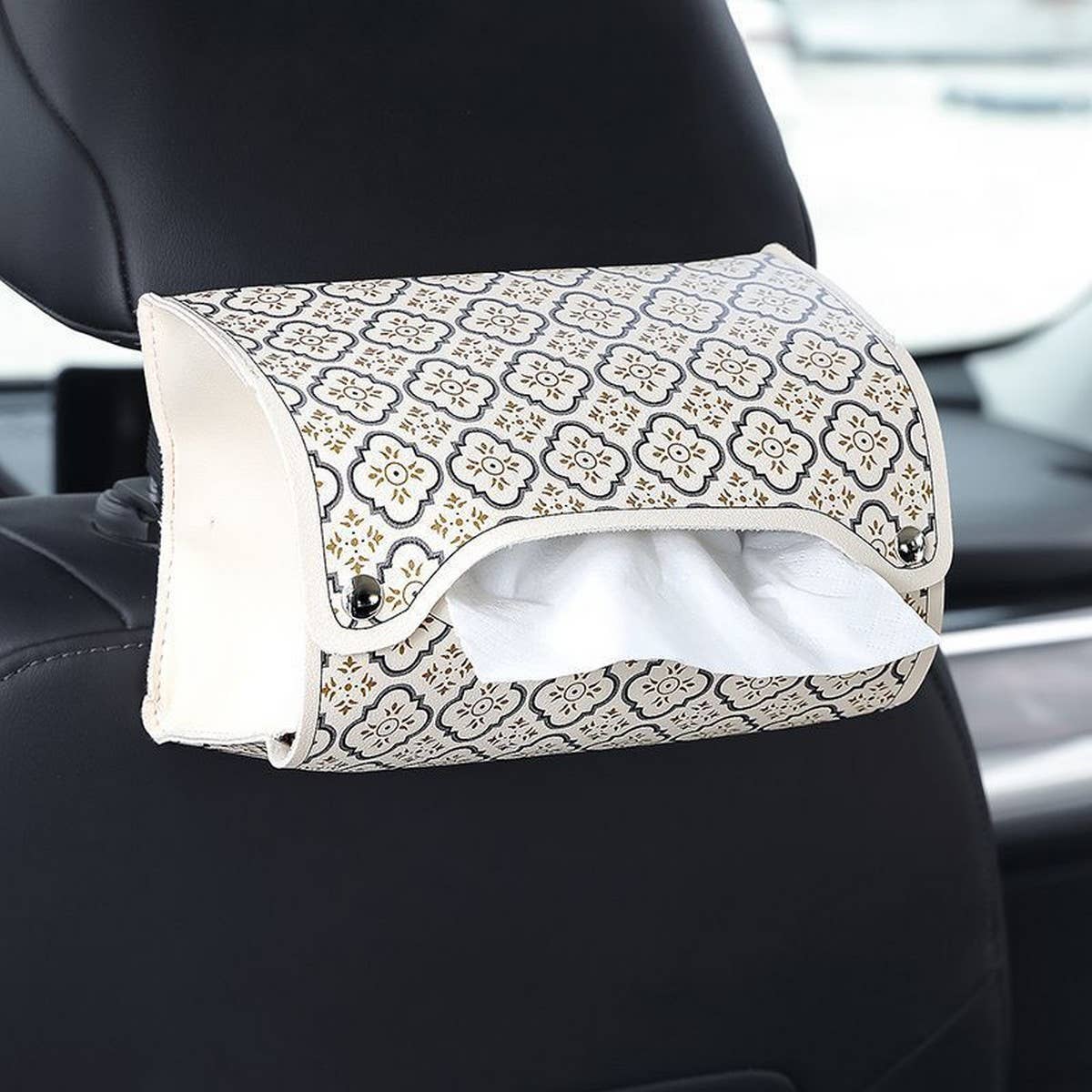 HIGH VALUE CAR SEATBACK HANGING TISSUE BOX_CWMM2262