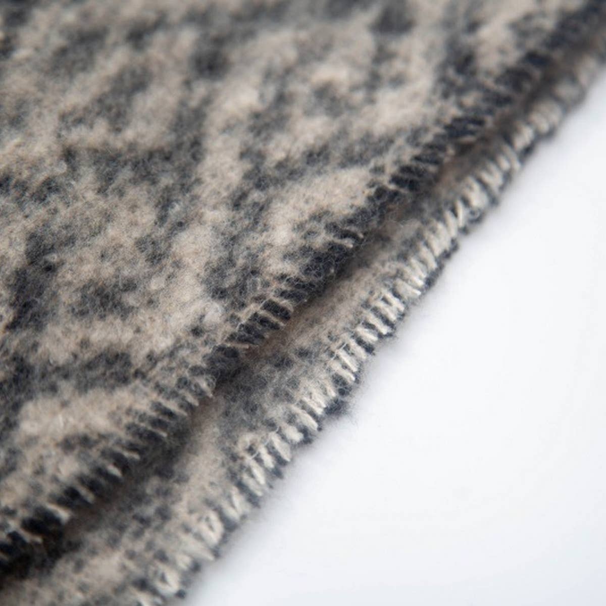 NEW JACQUARD LEOPARD PRINT SCARF FOR FALL WINTER_CWASC0875