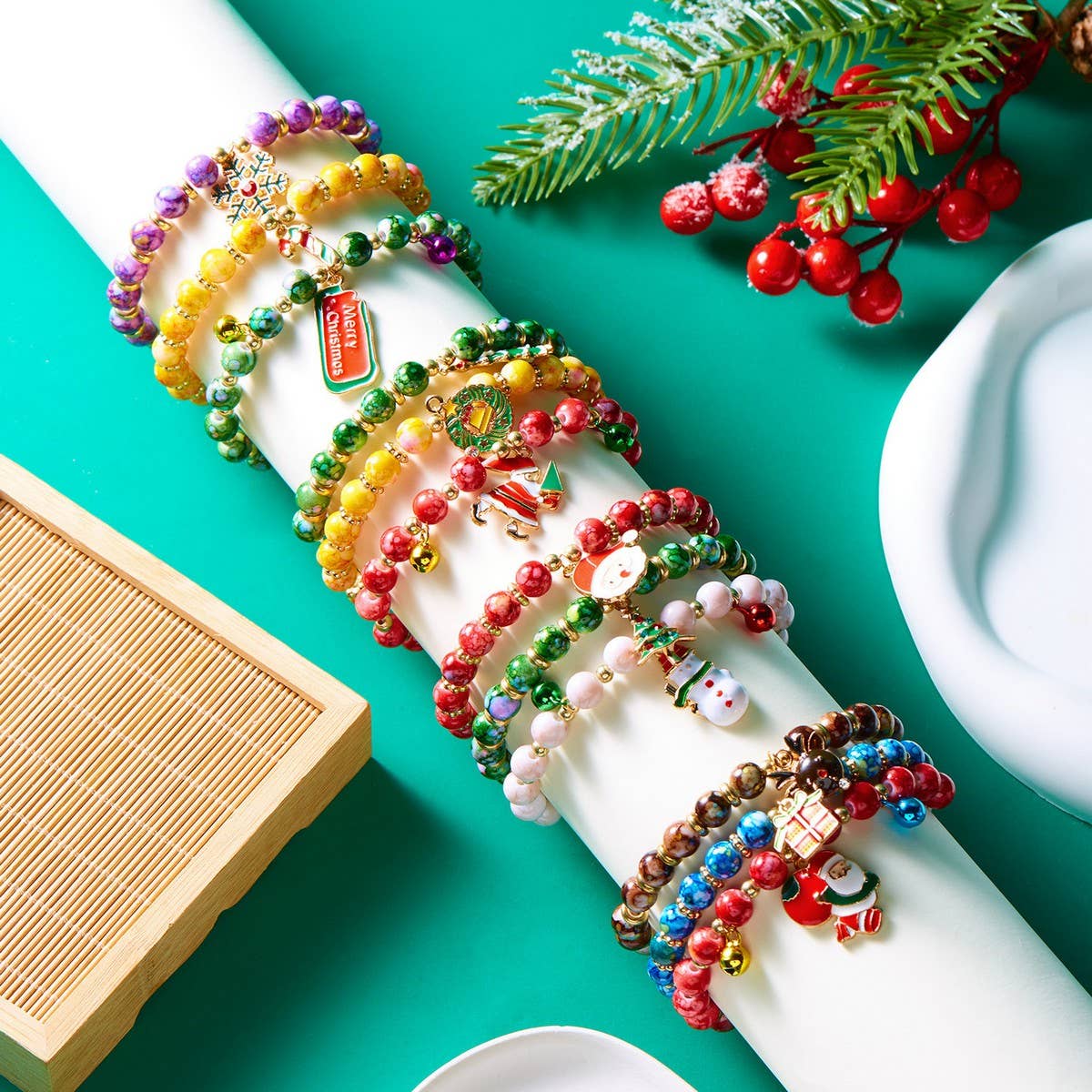 Cwaje2516_Christmas Bell Old Man Snowman Beaded Bracelet