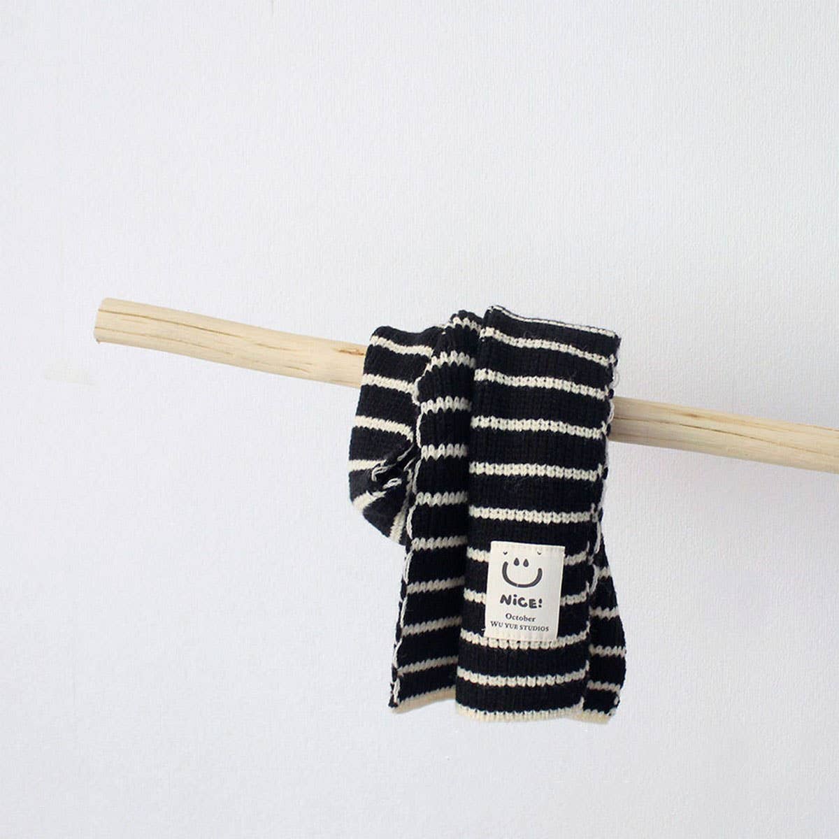 KIDS KNIT SCARF WITH SMILEY TAG WARM WINTER _CWASC2103
