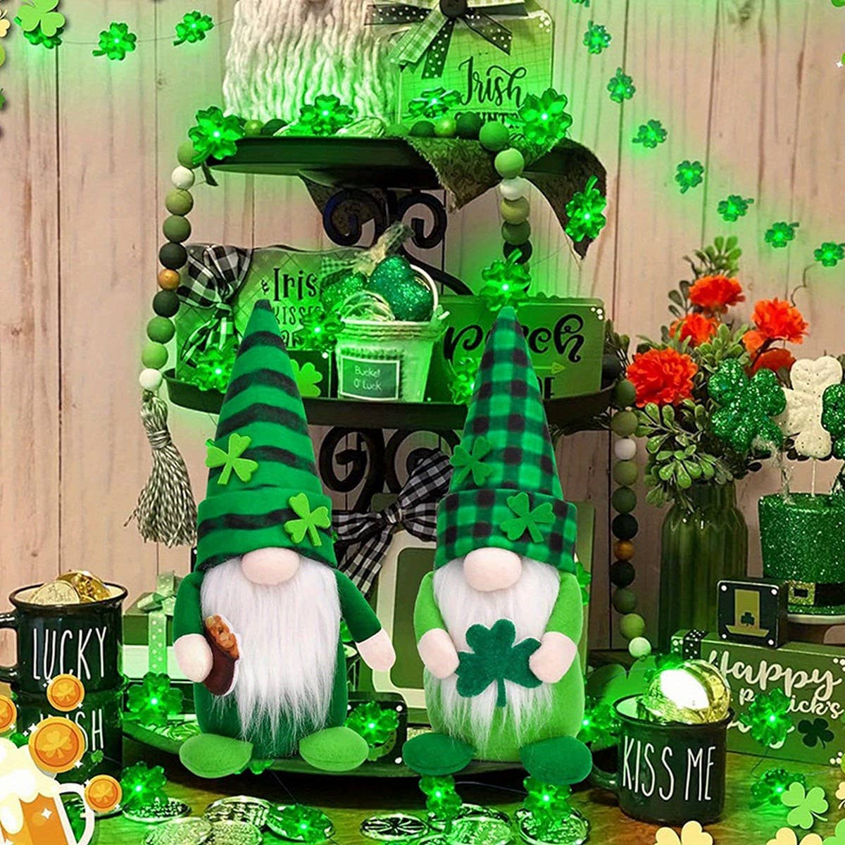 ST PATRICKS DAY FACELESS GNOME ORNAMENT_CWMM3434