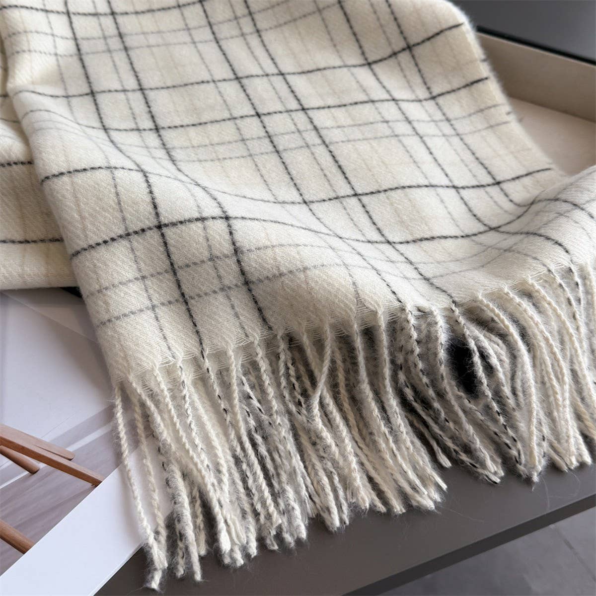Chic Plaid Tassel Scarf Soft Cashmere Feel Wrap_ Cwasc03271