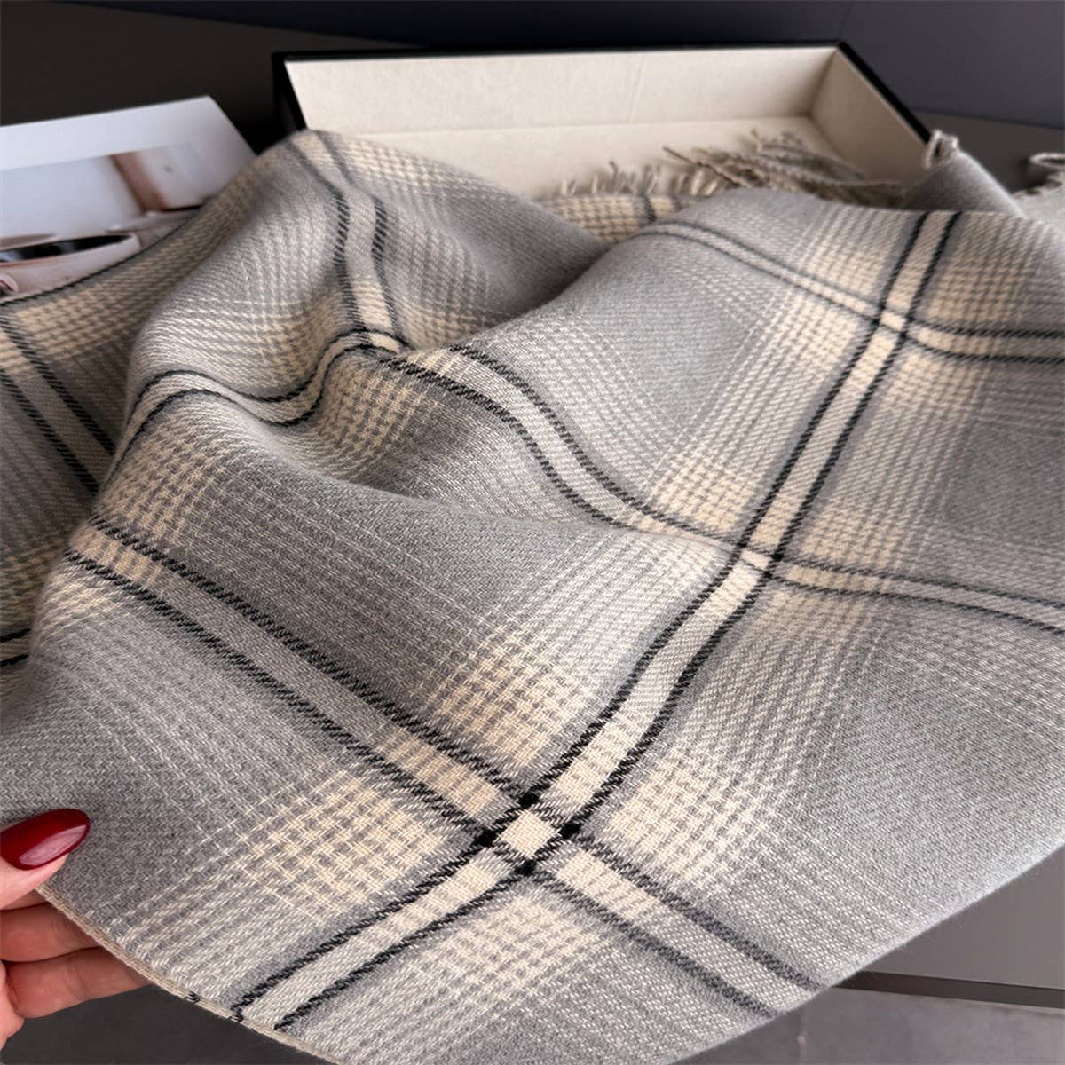 Elegant Plaid Feel Soft Winter Tassel Scarf_Cwasc03241