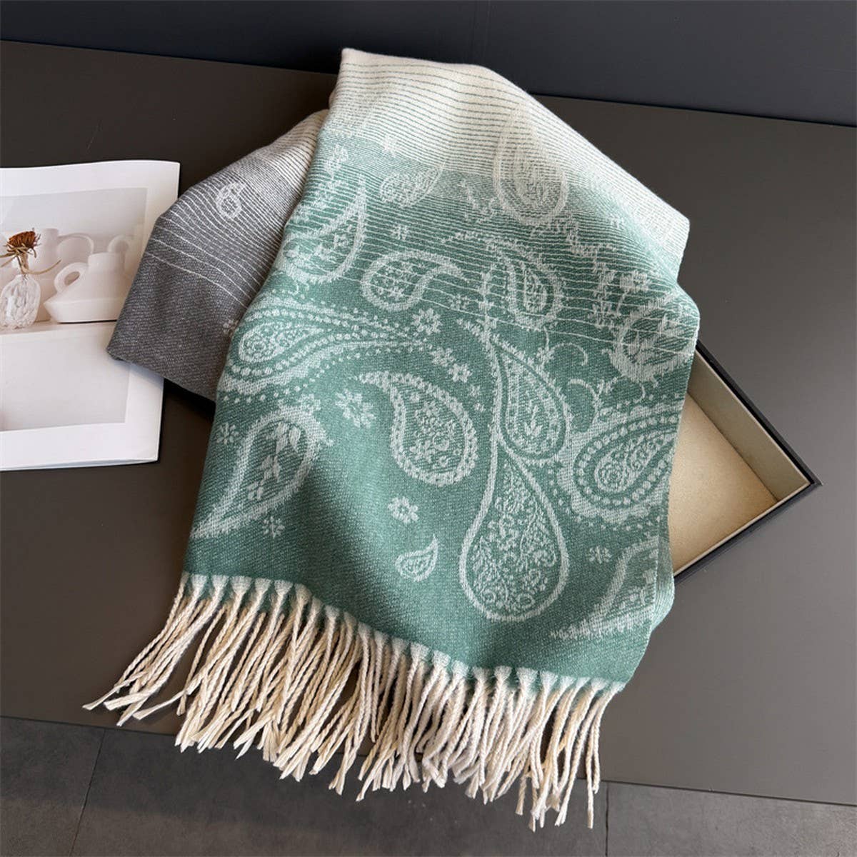 Autumn Winter Paisley Colorblock Tassel Scarf_Cwasc03274