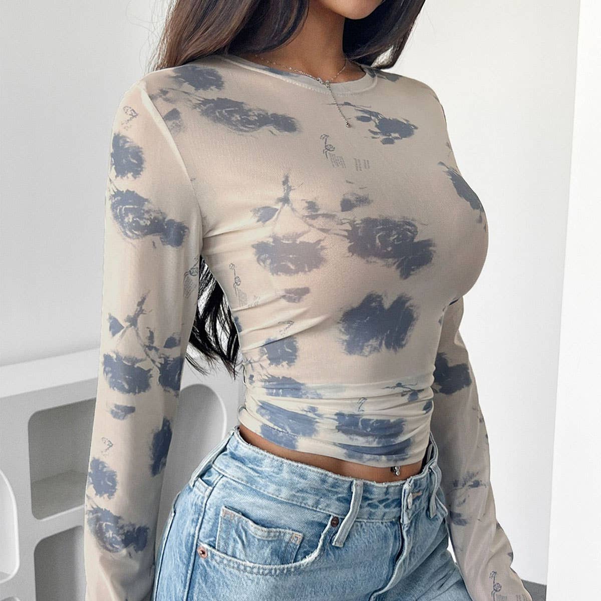 FLORAL PRINT MESH LONG SLEEVE FITTED CROP TOP_CWTBLL3428
