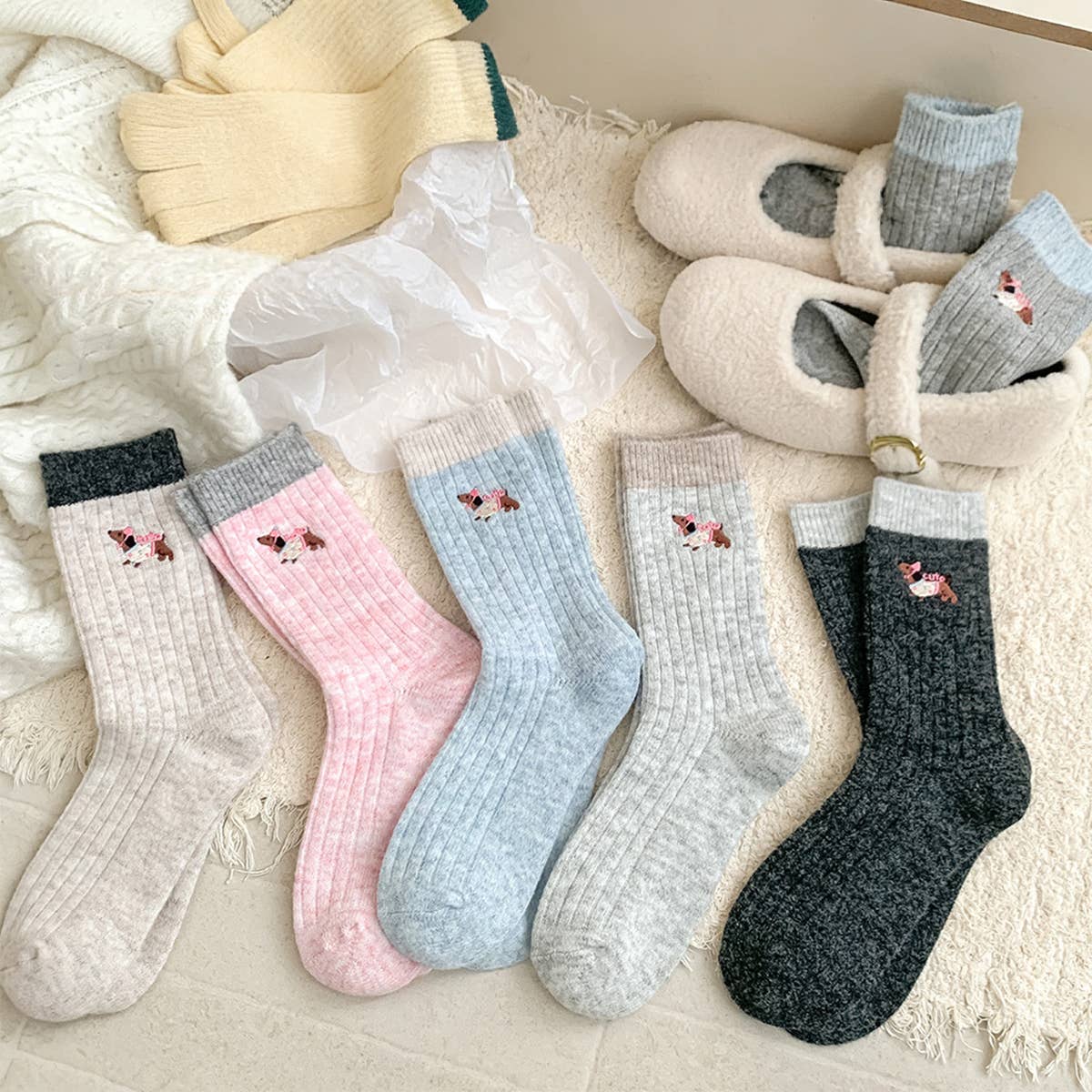 Womens Thick Wool Korean Slouchy Dog Socks_Cwms03287