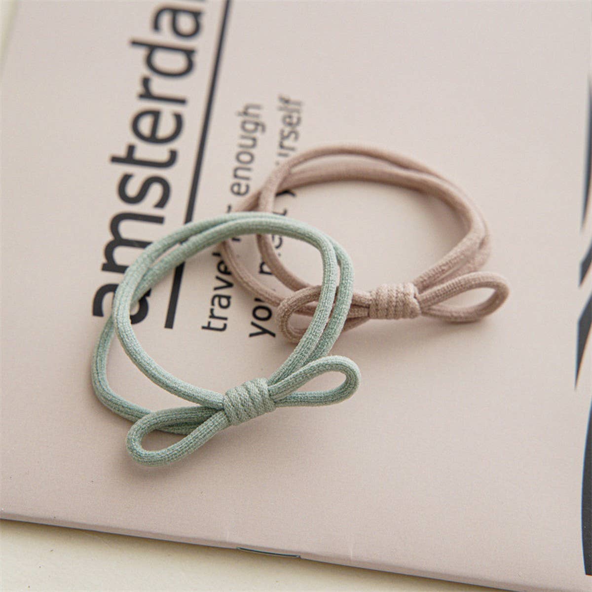 2 Pack Of Simple Commuting Hair Ties_Cwaha1136