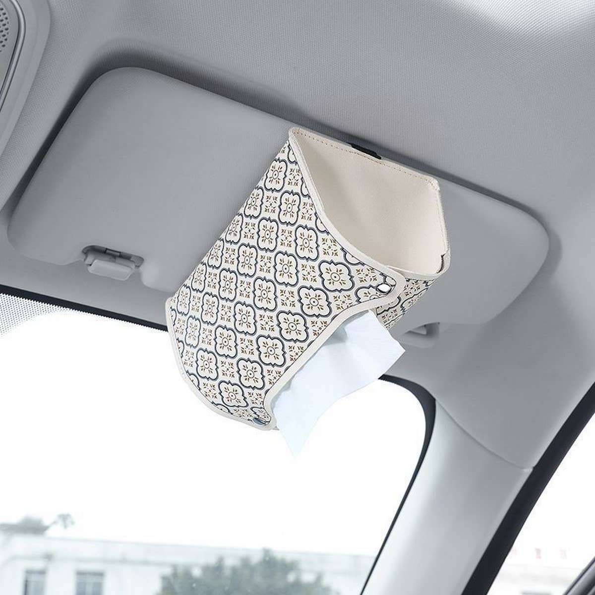 HIGH VALUE CAR SEATBACK HANGING TISSUE BOX_CWMM2262