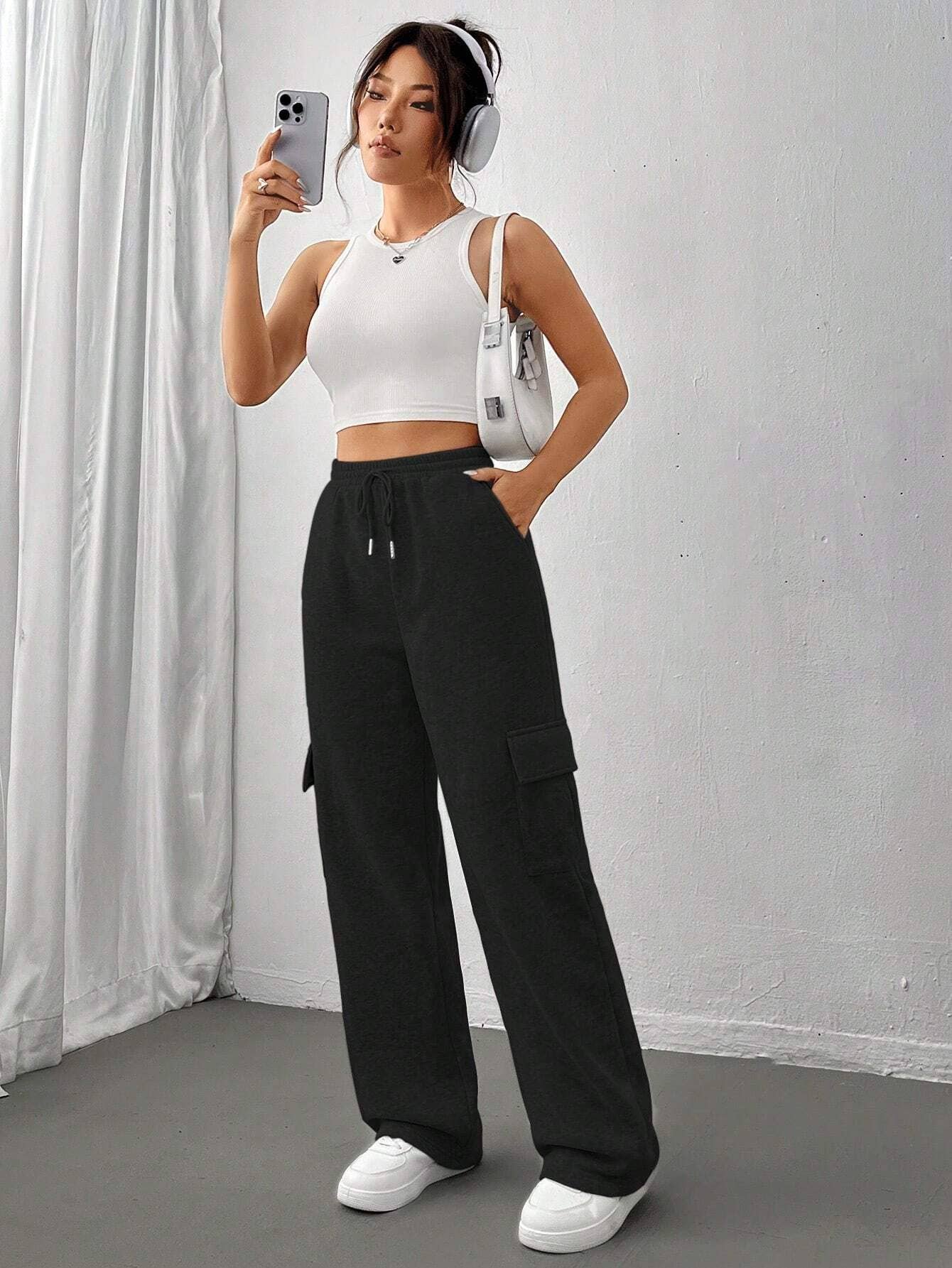 Straight-Leg High-Waisted Solid-Color Sweatpants