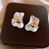 PLEATED ROUND FLOWER TEMPERAMENT EARRINGS_CWAJE2471