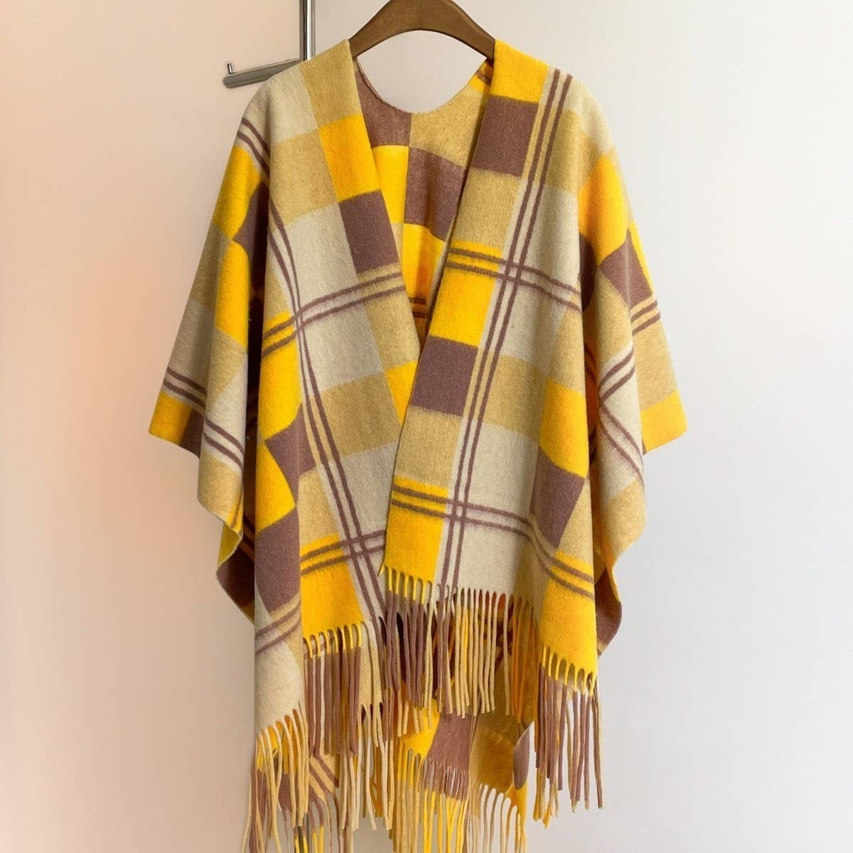 High-End Tassel Shawl Women Long Vintage Cape_Cwocasl00093