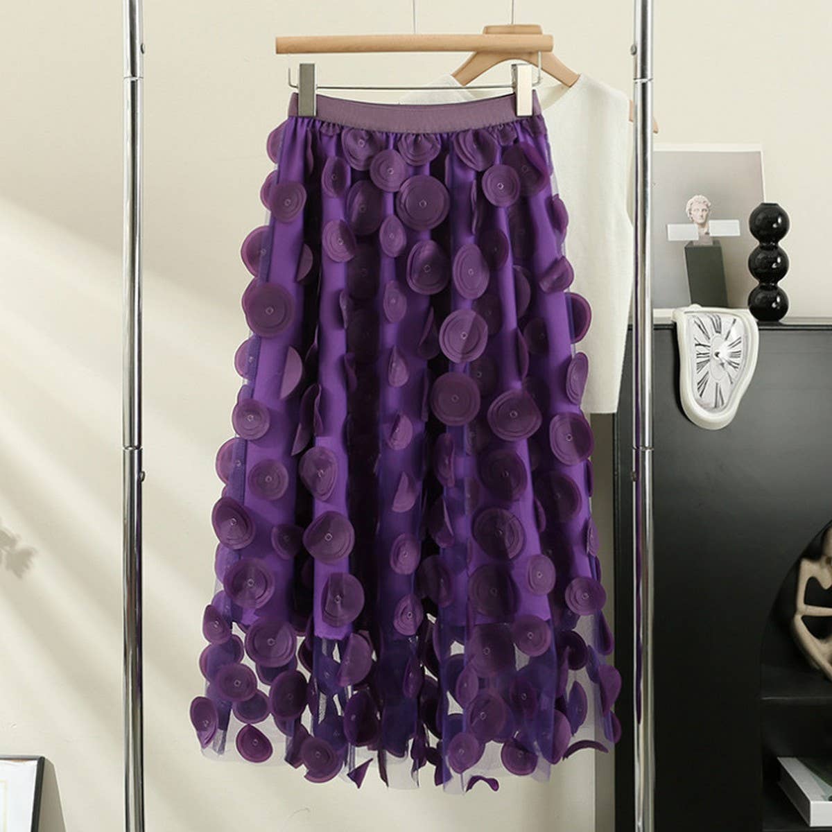 THREE DIMENSIONAL FLORAL TULLE MESH SKIRT_CWBLS0395