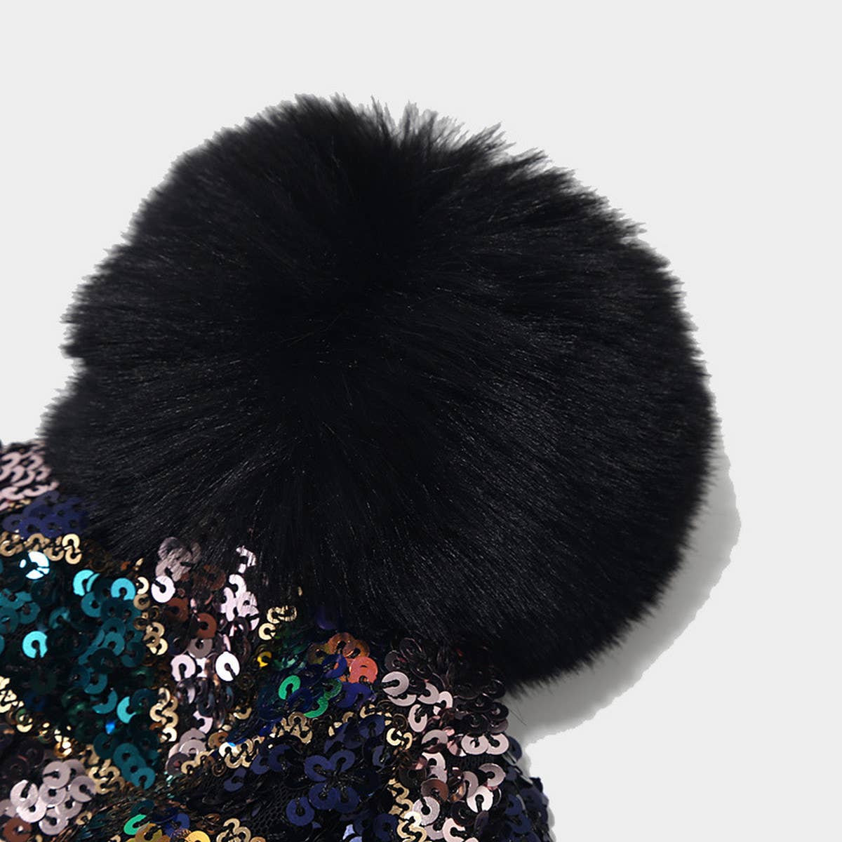 COLORFUL SEQUINED POM POM KNITTED HAT_CWAH1613