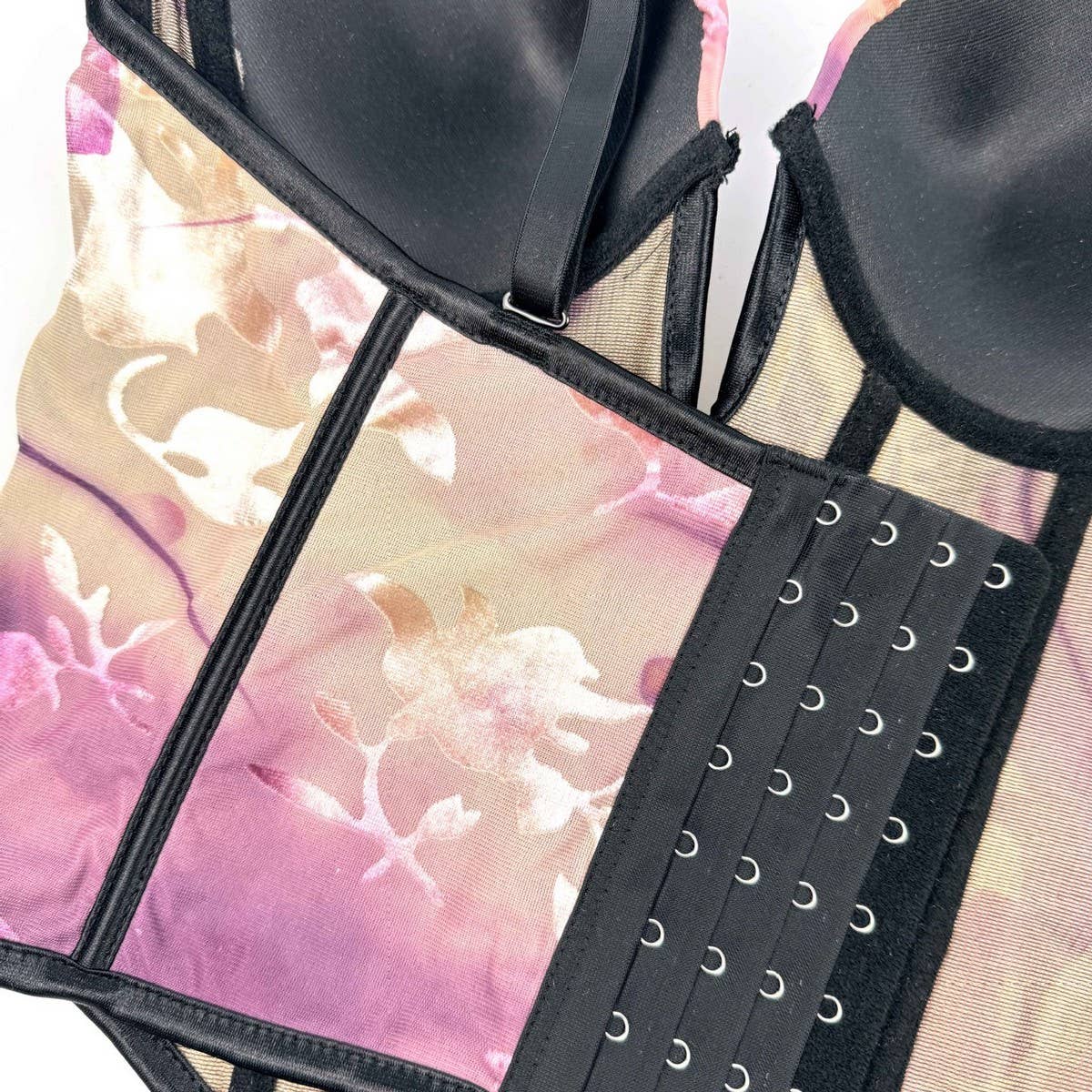 PREMIUM PRINTED PADDED HERRINGBONE CORSET_CWMM4134