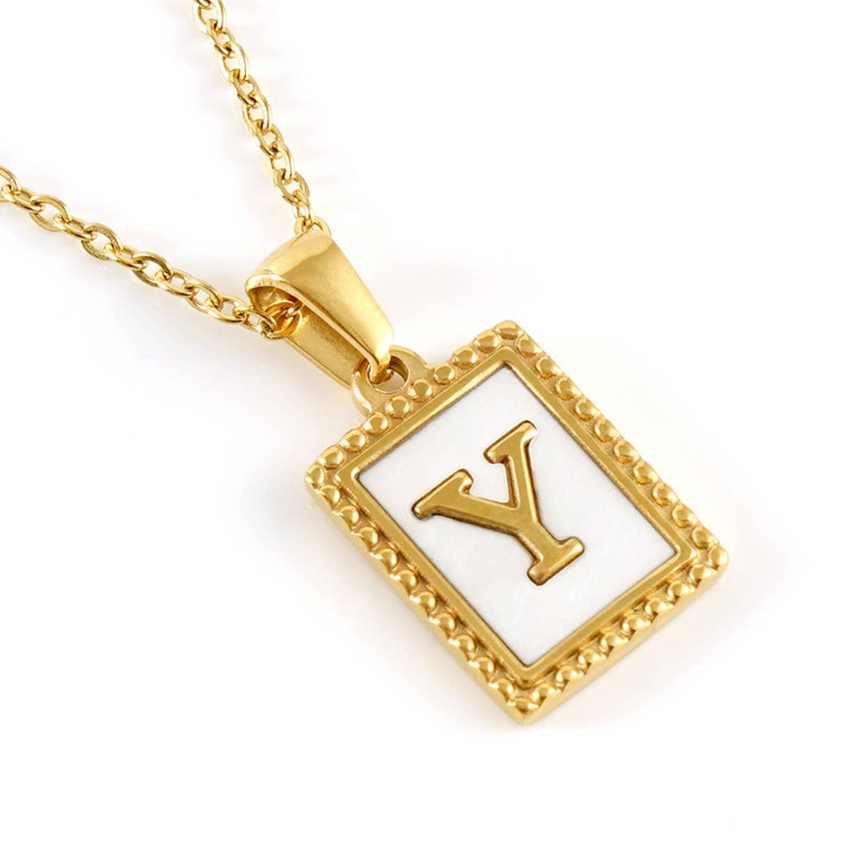 18K GOLD STAINLESS STEEL LETTER SHELL NECKLACE_CWAJE0685